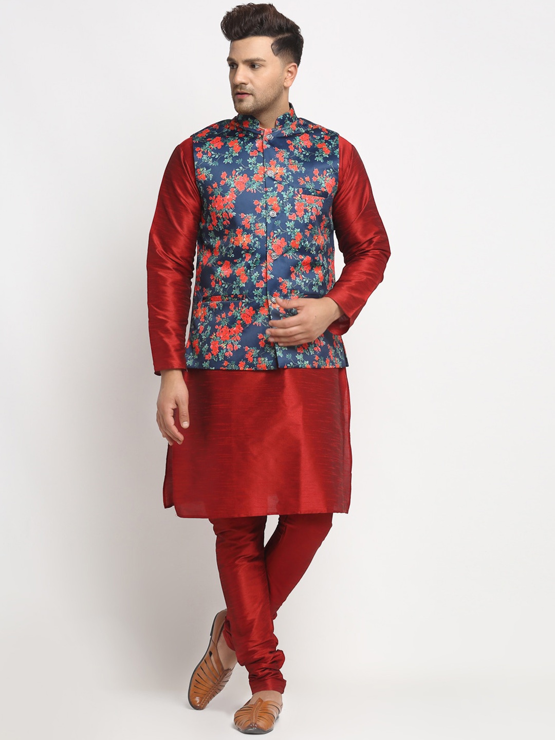 

Benstoke Men Maroon Solid Kurta with Pyjamas