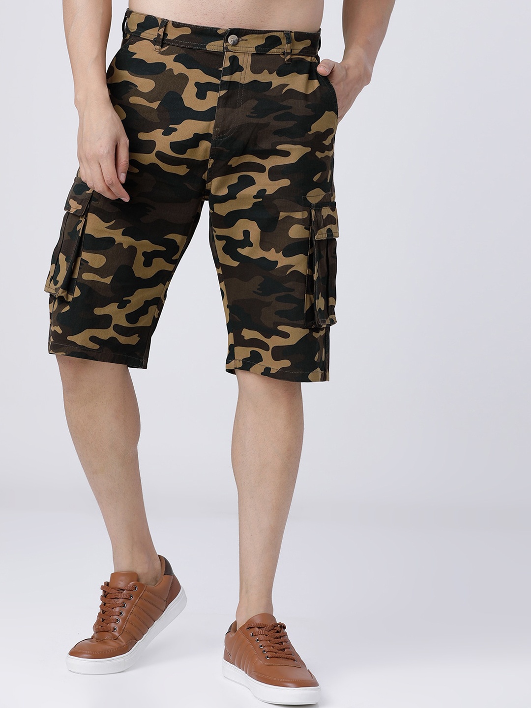 

HIGHLANDER Men Khaki Printed Slim Fit Cargo Shorts