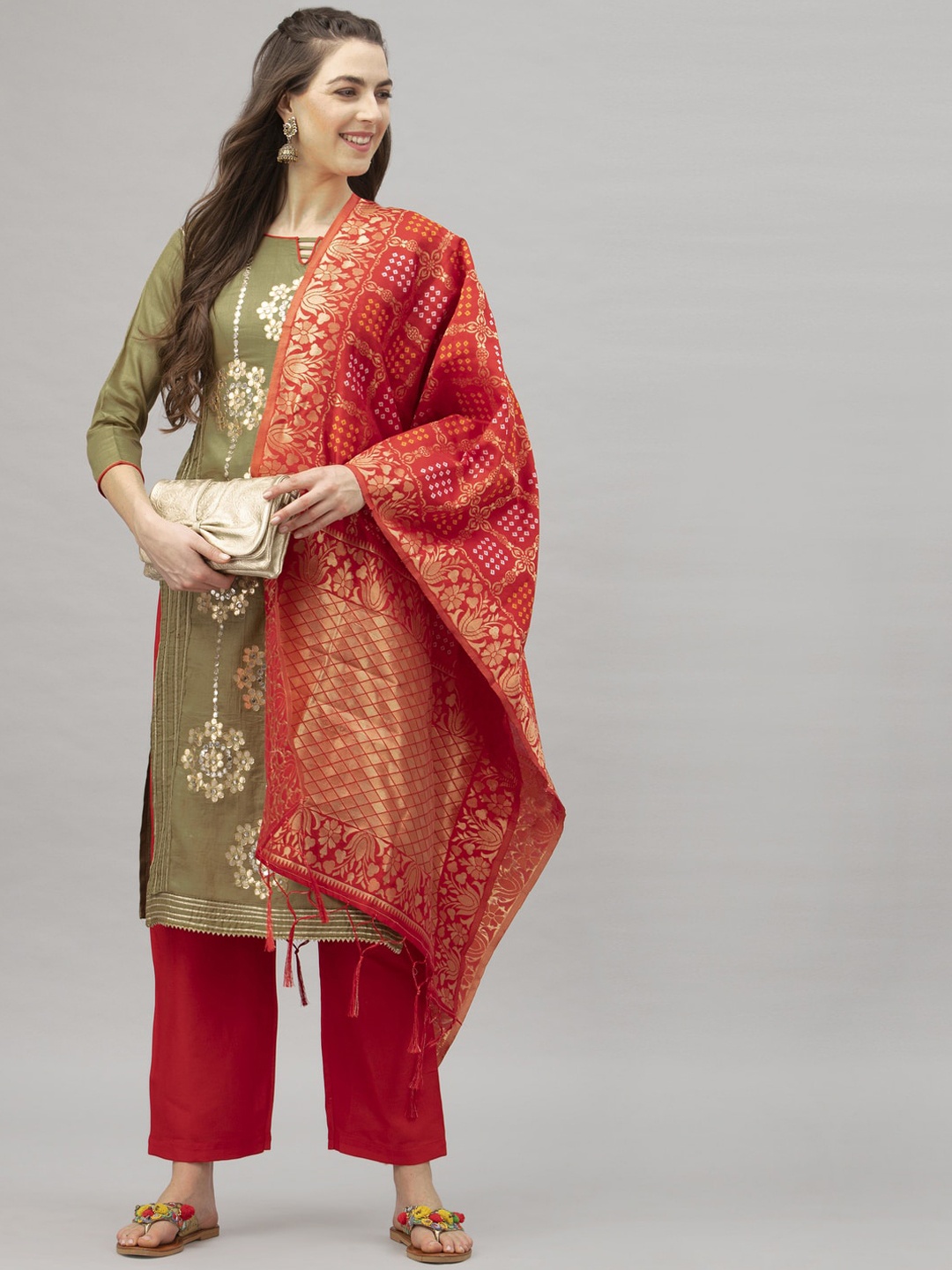 

Satrani Olive Green & Maroon Cotton Blend Unstitched Dress Material