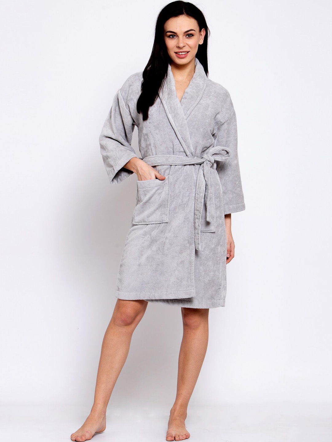 

MYTRIDENT Women Silver-Coloured Solid Bath Robe