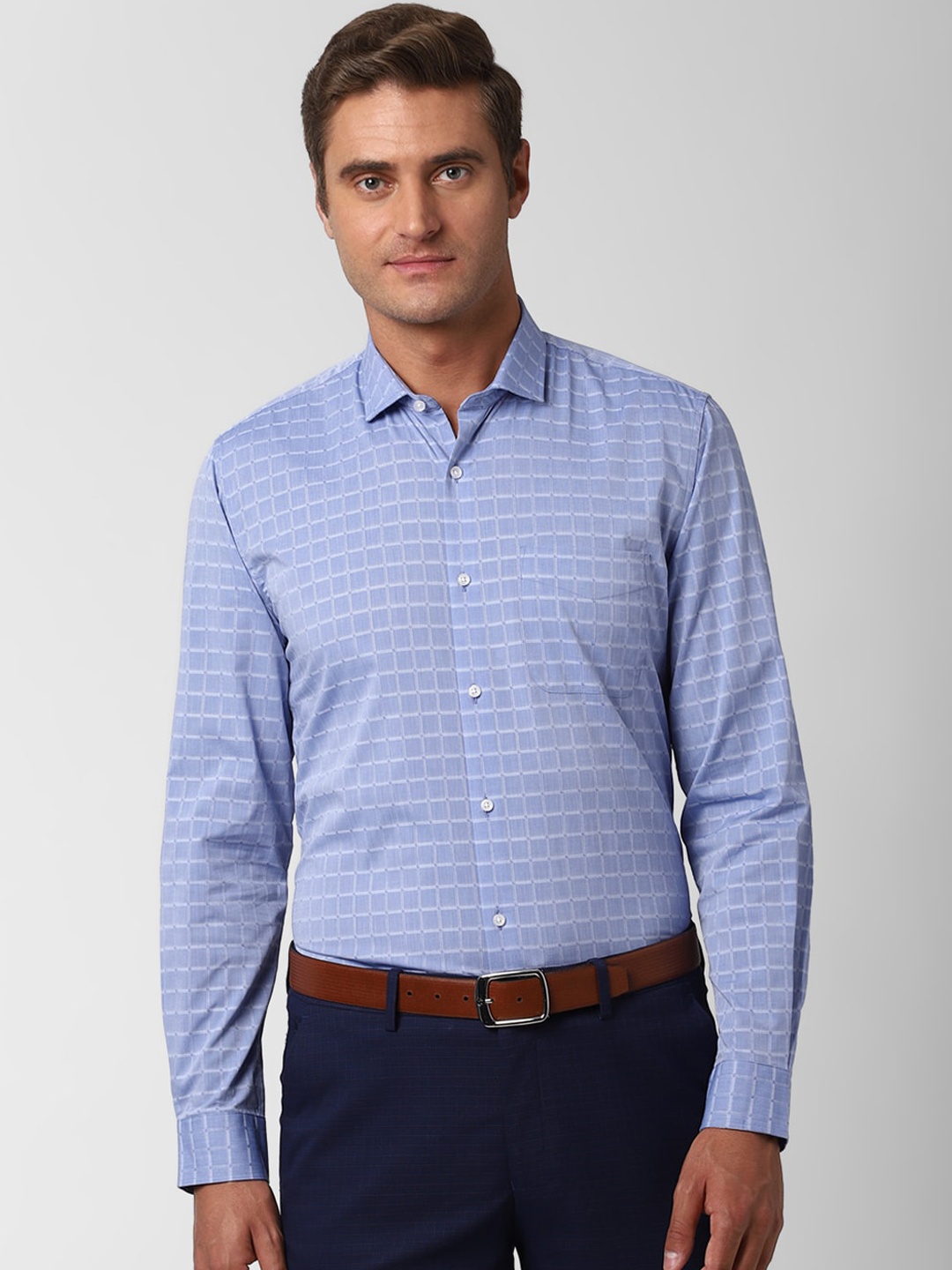 

Peter England Men Blue Slim Fit Checked Formal Shirt