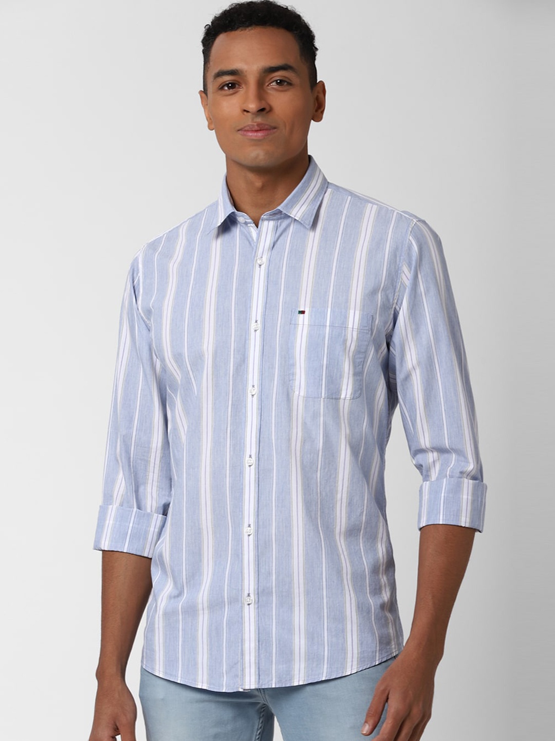 Peter England Casuals Men Blue Slim Fit Striped Casual Shirt