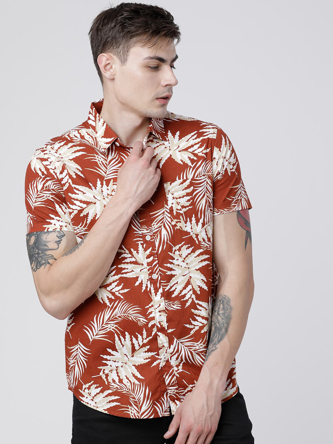 

HIGHLANDER Men Rust Red & Off-White Slim Fit Printed Casual Shirt