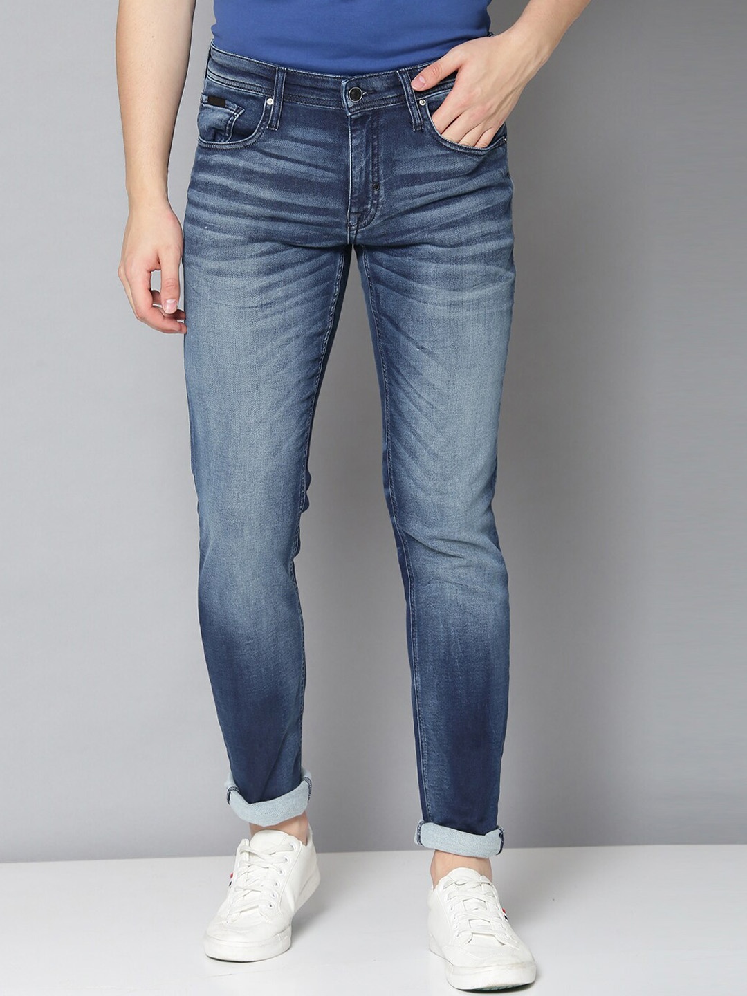 

Antony Morato Men Blue Slim Fit Mid-Rise Low Distress Jeans