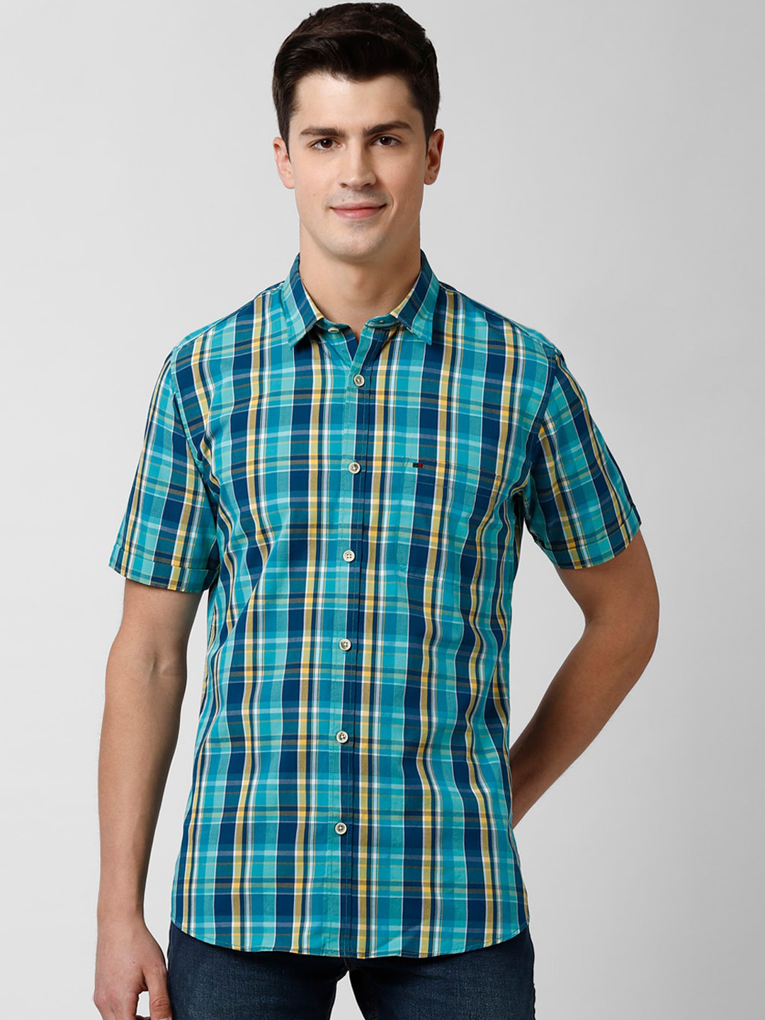 

Peter England Casuals Men Blue & Yellow Slim Fit Checked Casual Cotton Shirt