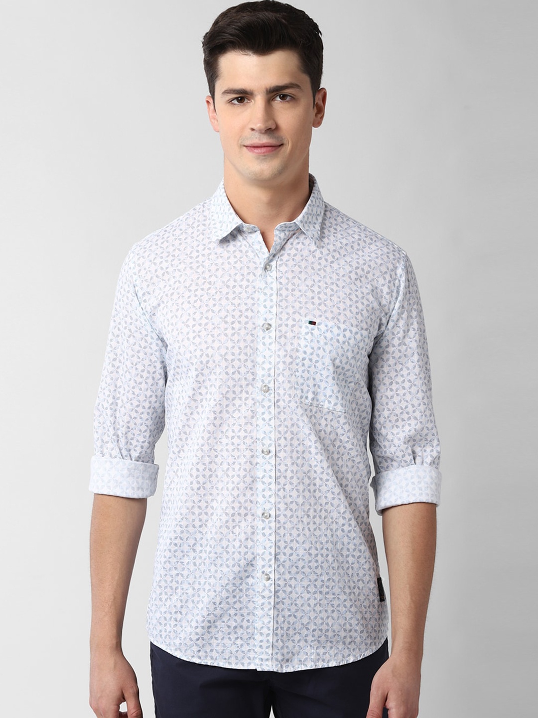 

Peter England Casuals Men White Slim Fit Printed Casual Shirt