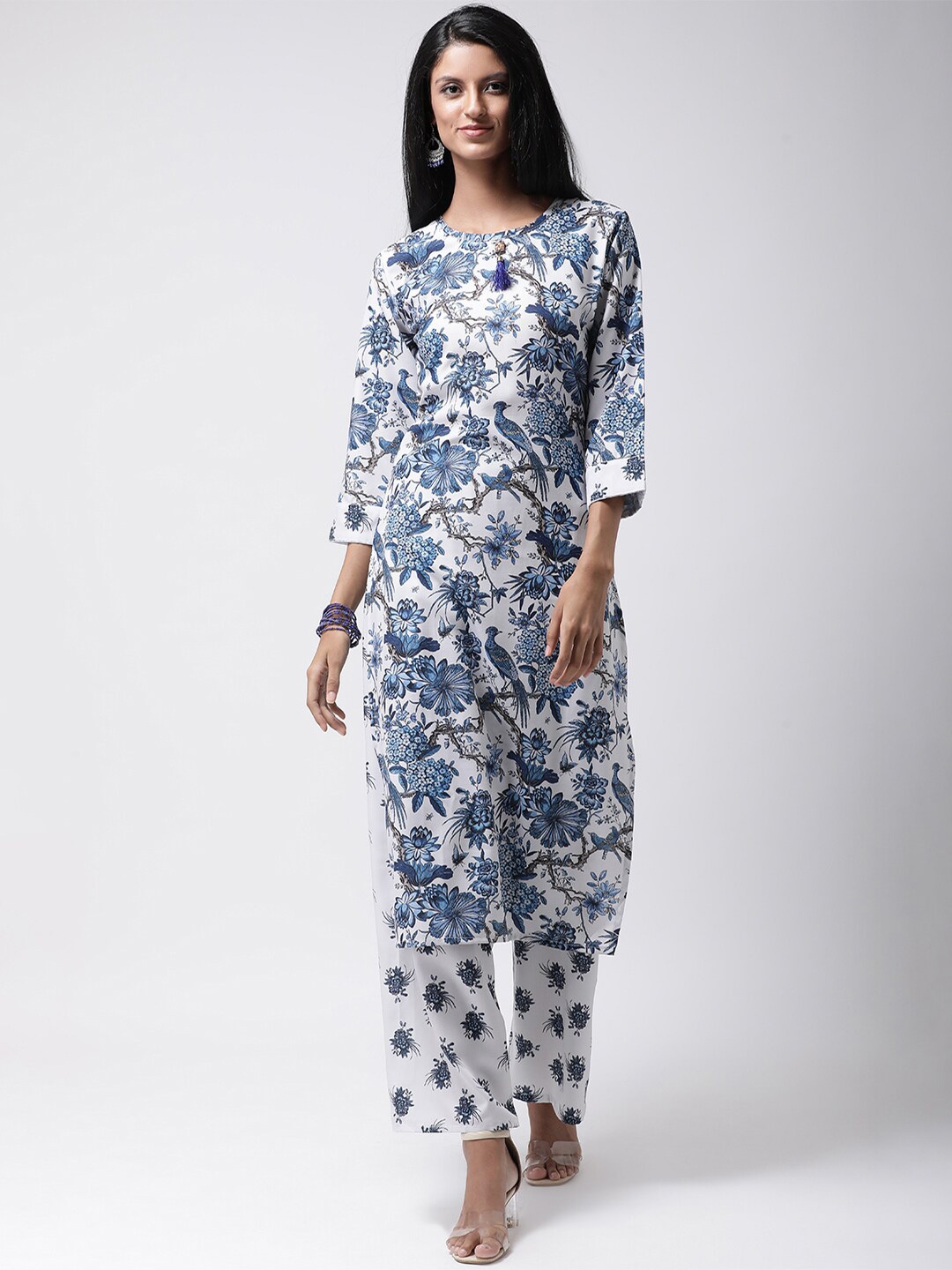 

Hangup Women White & Blue Floral Printed Straight Kurta