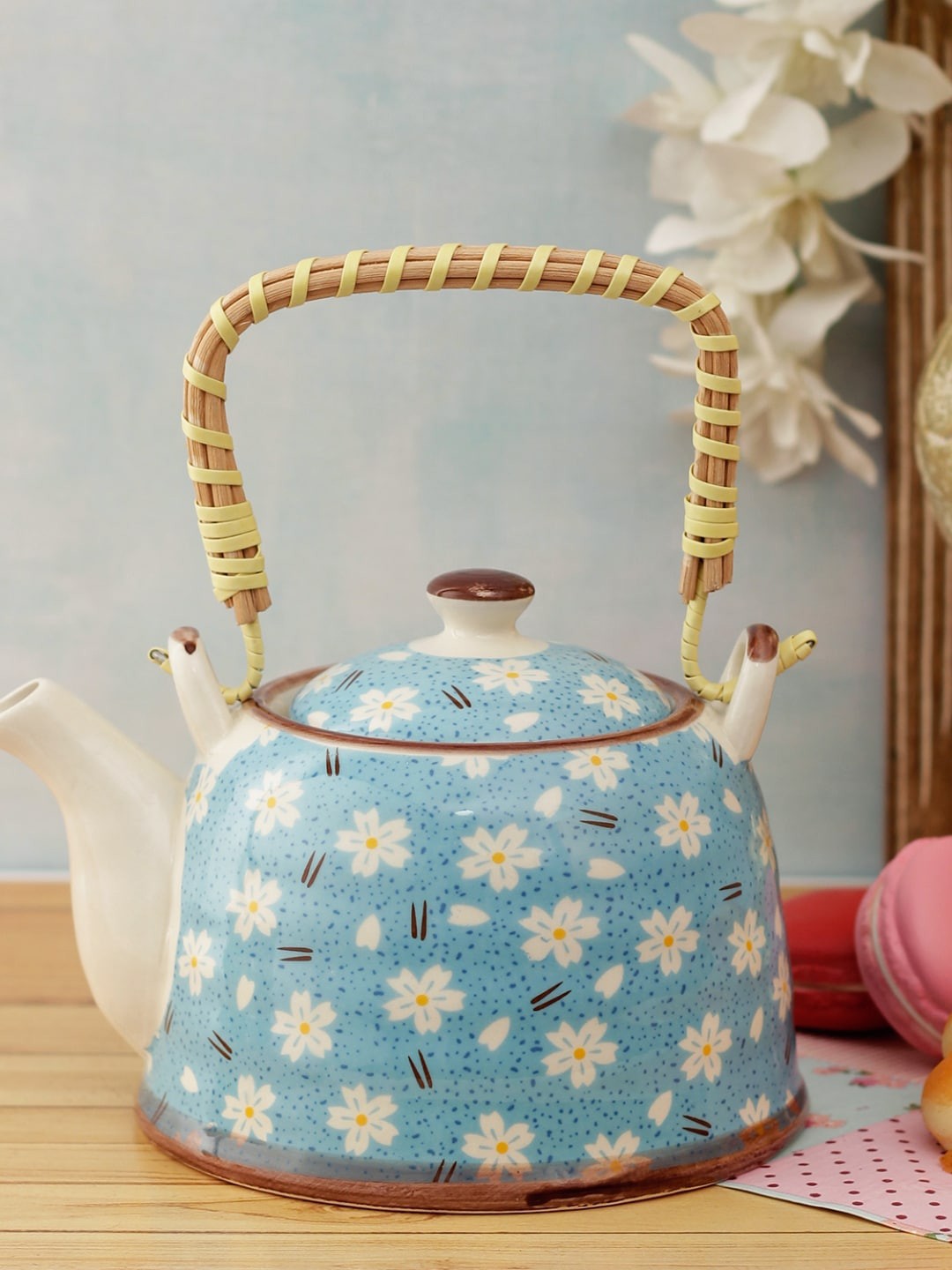 

A Vintage Affair- Home Decor Blue & WhitePrinted Ceramic Kettle Set