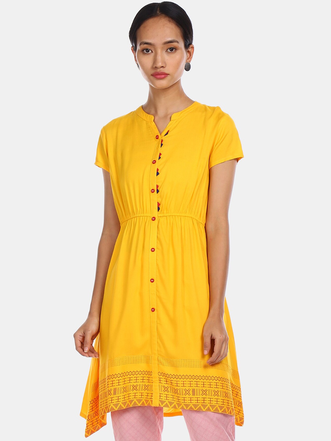 

Karigari Women Yellow Kurta
