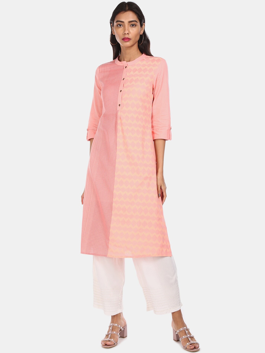

Karigari Women Peach-coloured Colourblocked Kurta