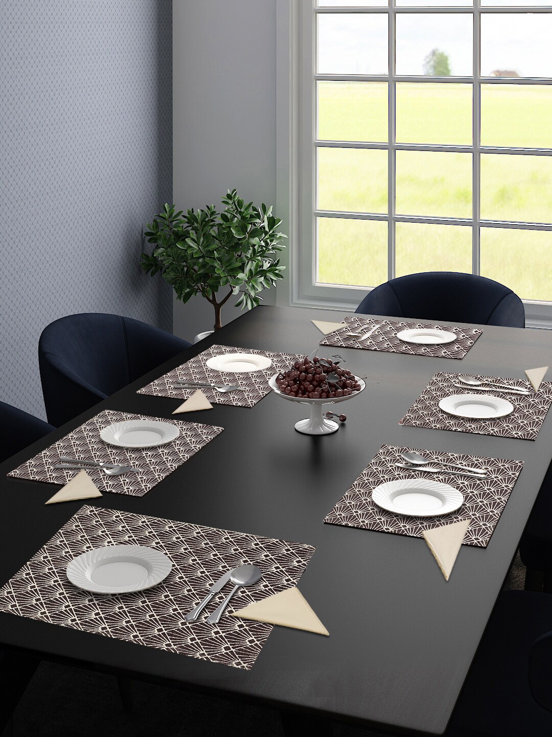 

Saral Home Set Of 6 Brown & White Geometric Woven Design Table Placemats