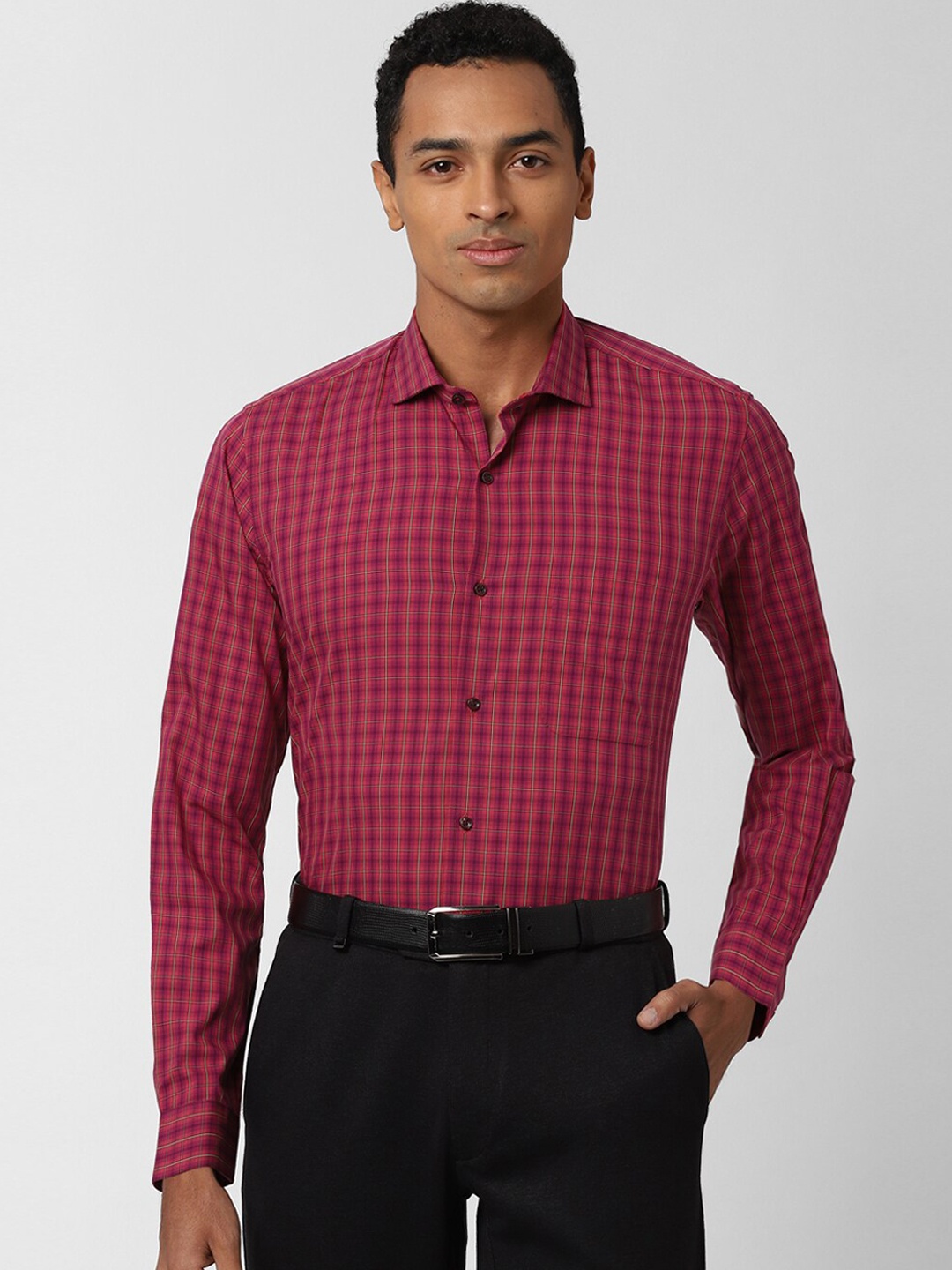 

Peter England Men Maroon Regular Fit Checked Cotton Formal Shirt