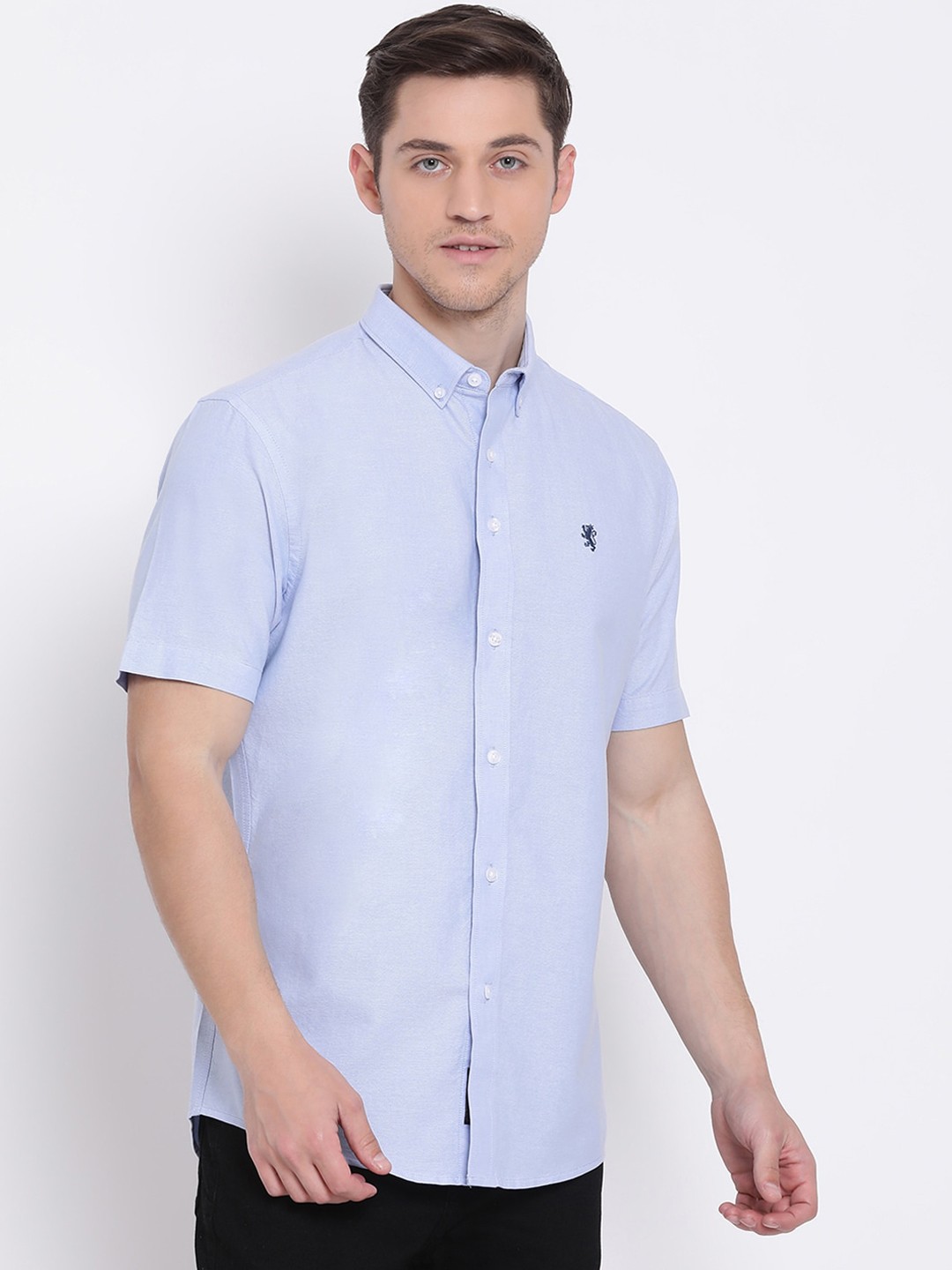 

Red Tape Men Blue Regular Fit Solid Casual Shirt