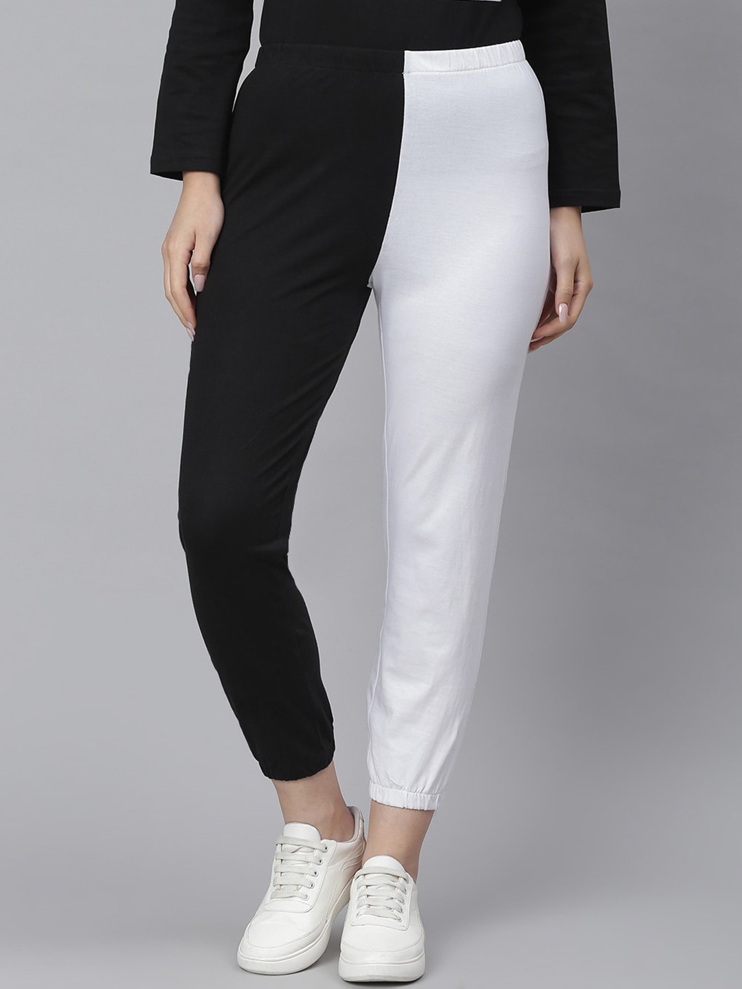 

Kotty Women Black & White Colourblocked Straight-Fit Joggers