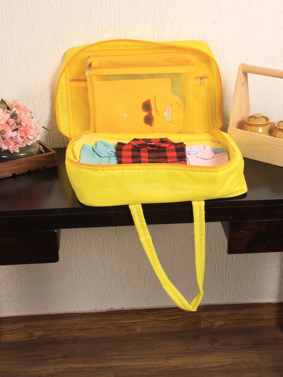 

My Gift Booth Yellow Solid Travel Organiser