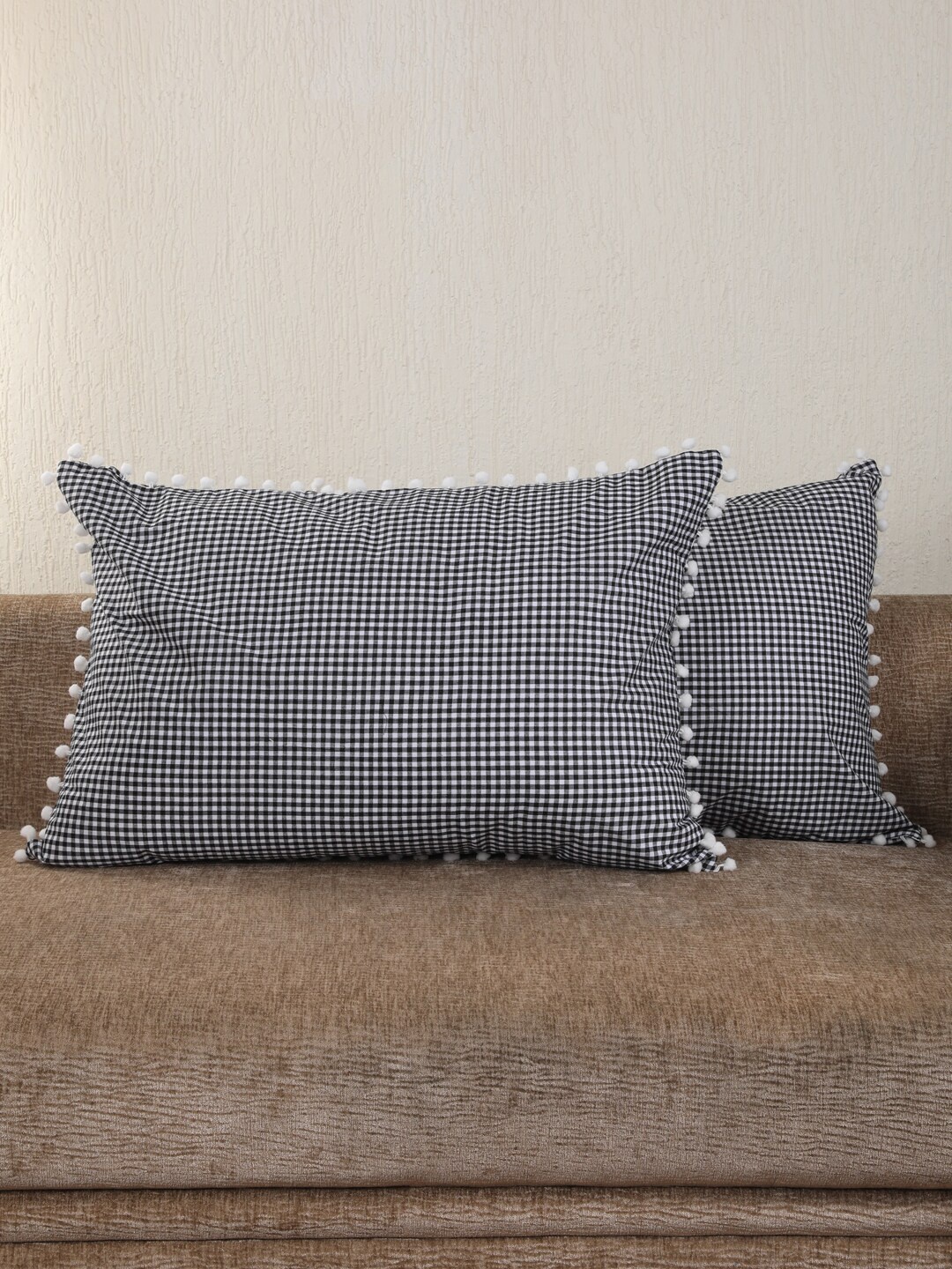

My Gift Booth Set of 2 Black & White Checked Pillow Covers
