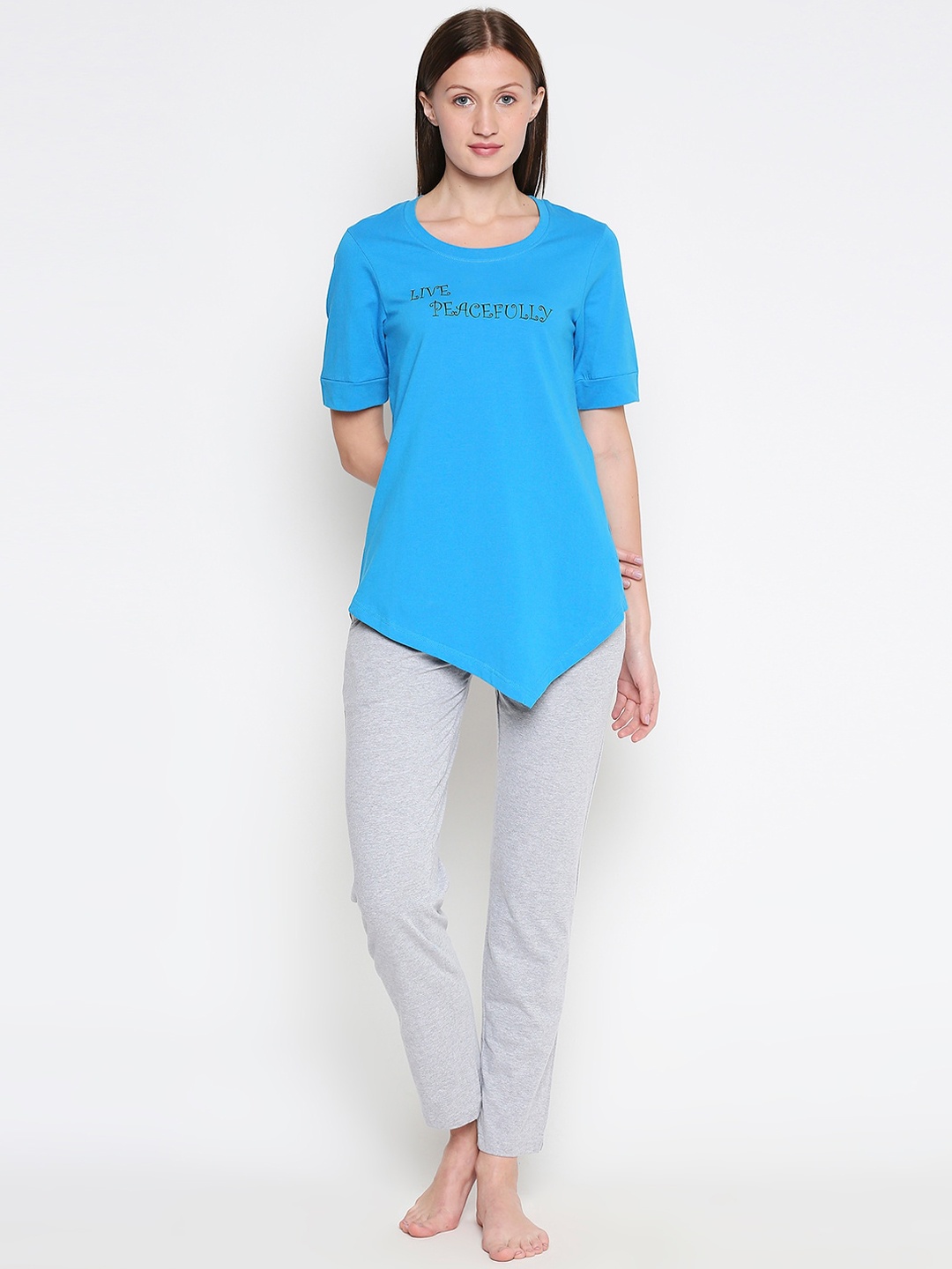 

XIN Women Blue & Grey Printed Night Suit