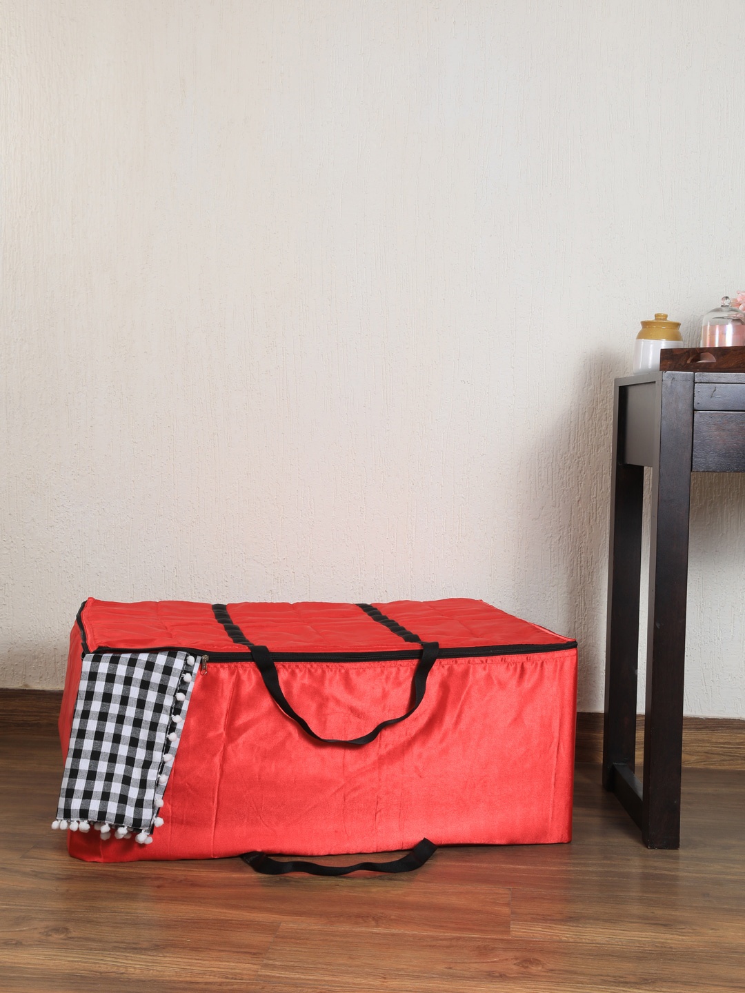 

My Gift Booth Red Solid Travel Organiser