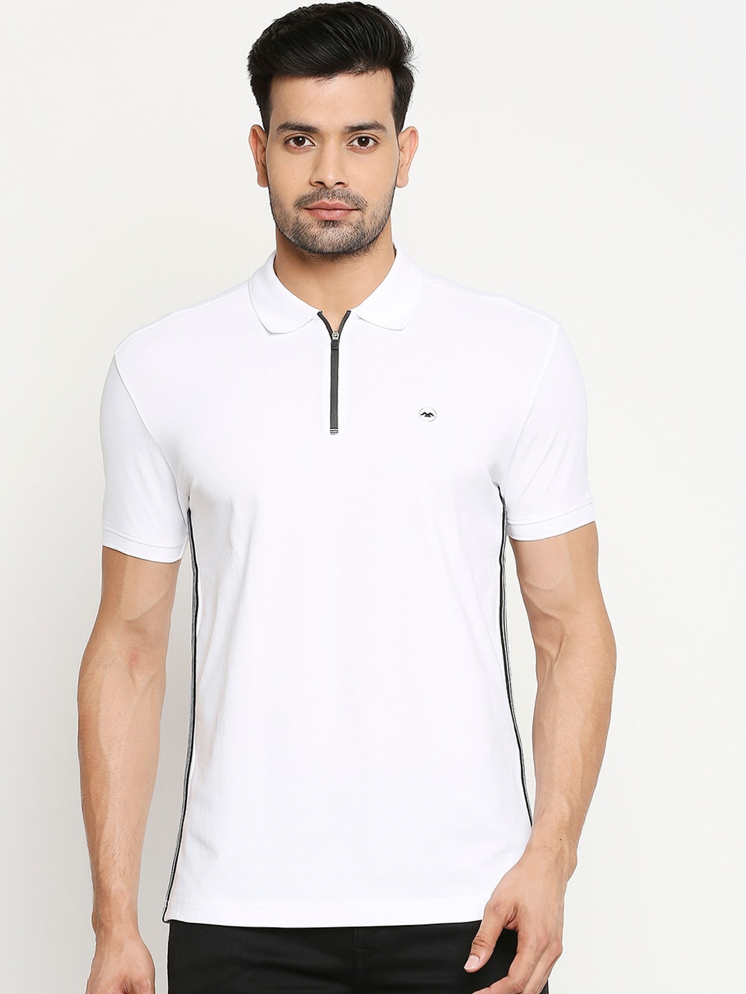 

Mufti Men White Solid Polo Collar Slim Fit T-shirt