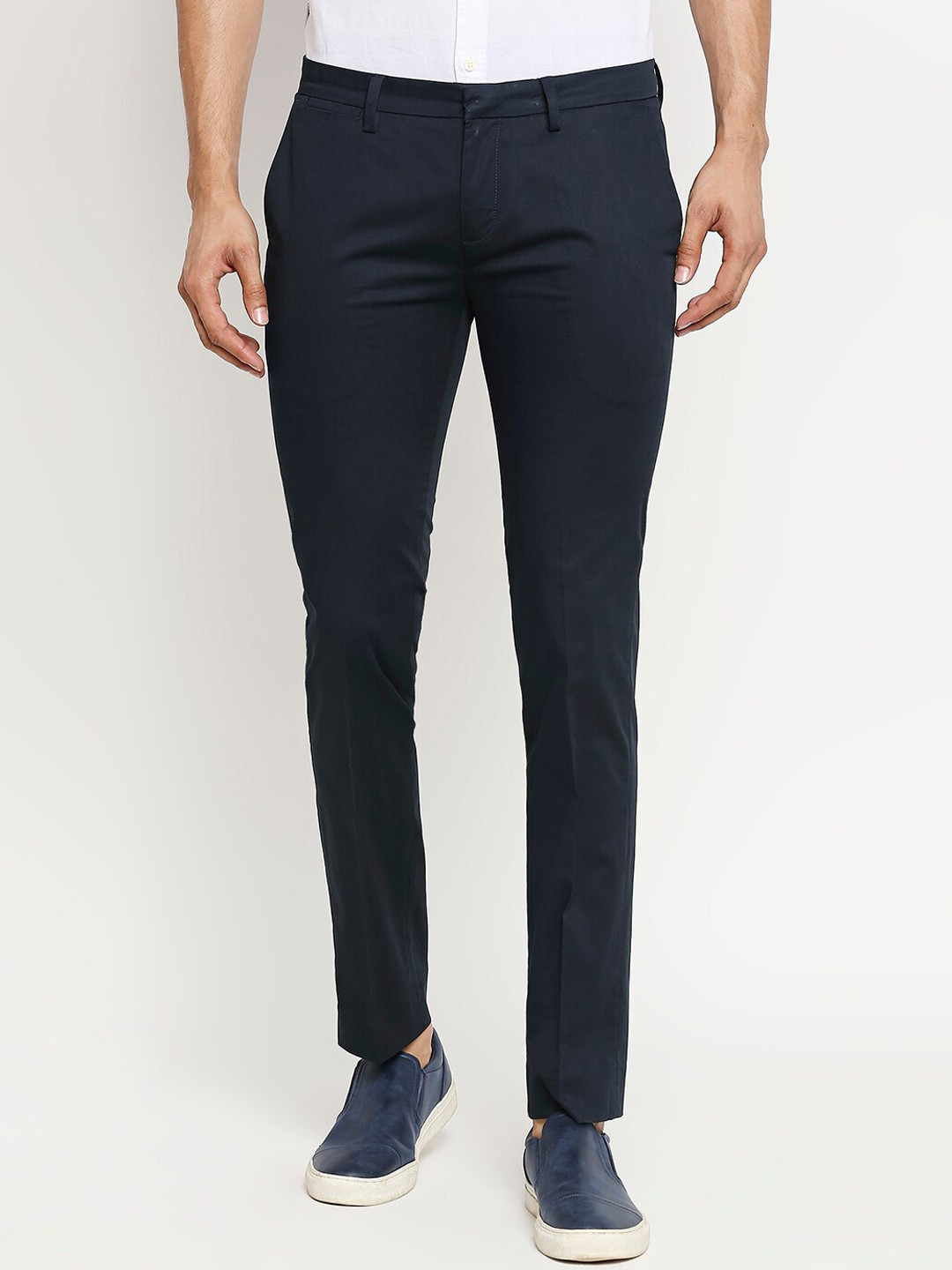

Mufti Men Navy Blue Slim Fit Solid Regular Trousers