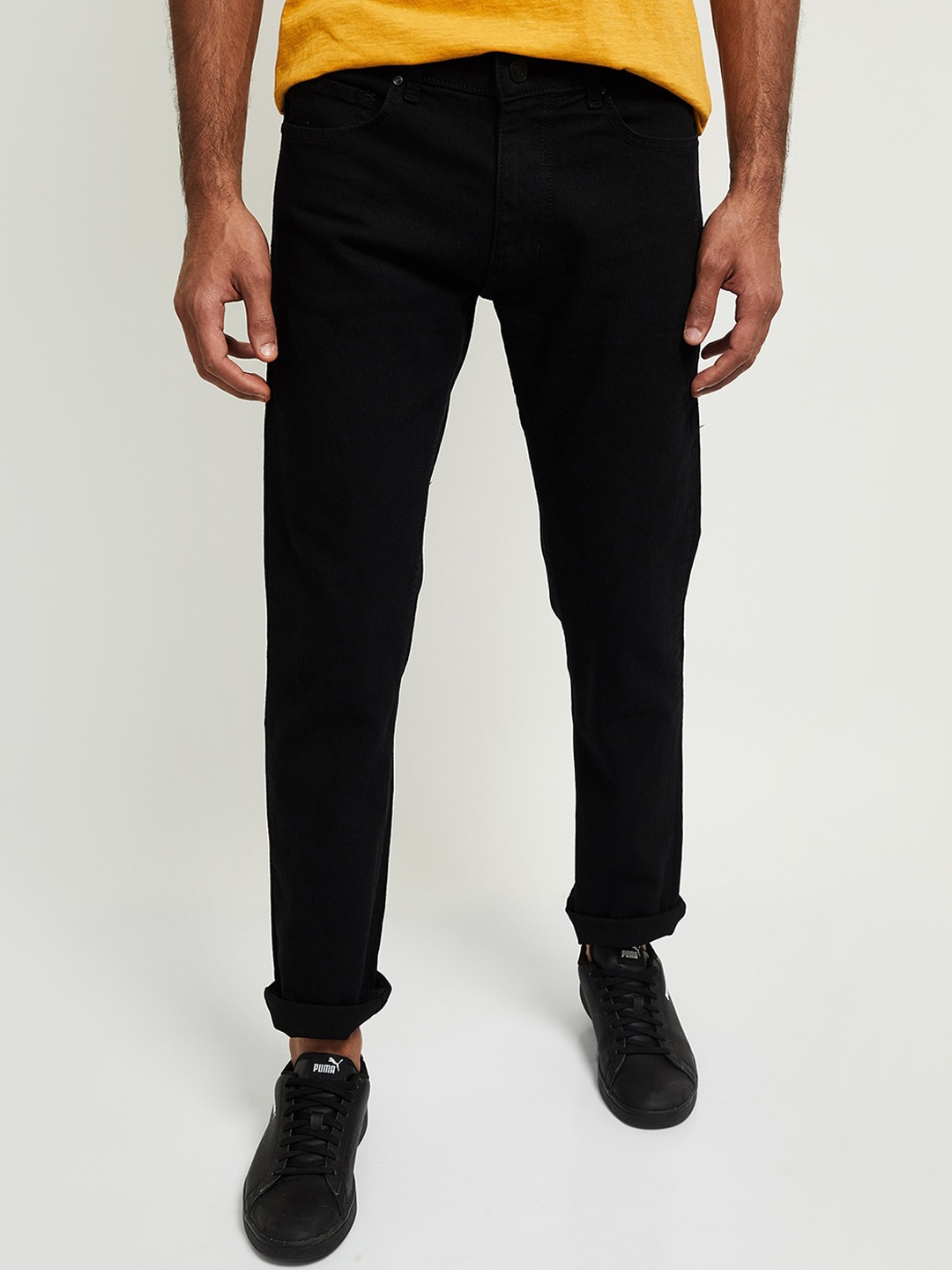 

max Men Black Regular Fit Mid-Rise Clean Look Stretchable Jeans