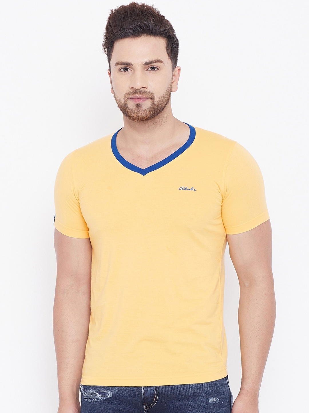 

Adobe Men Yellow Solid V-Neck T-shirt