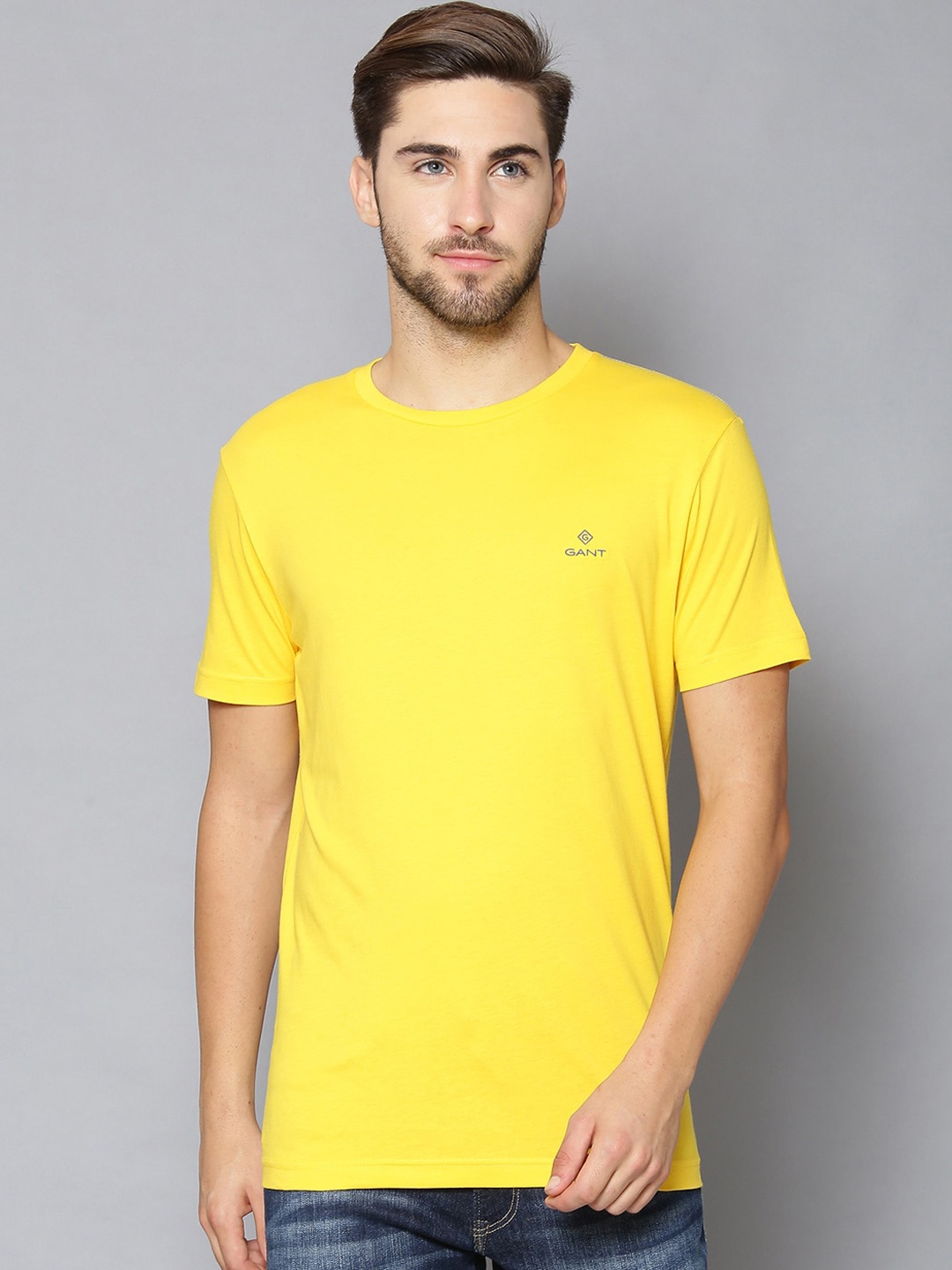 

GANT Men Yellow Solid Round Neck T-shirt