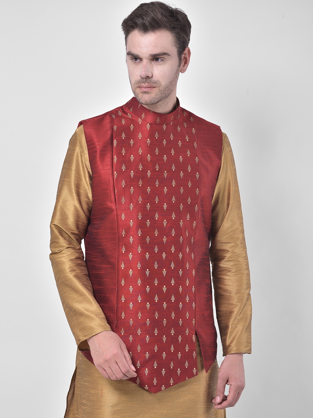 DEYANN Men Red & Gold-Coloured Printed Woven Nehru Jacket