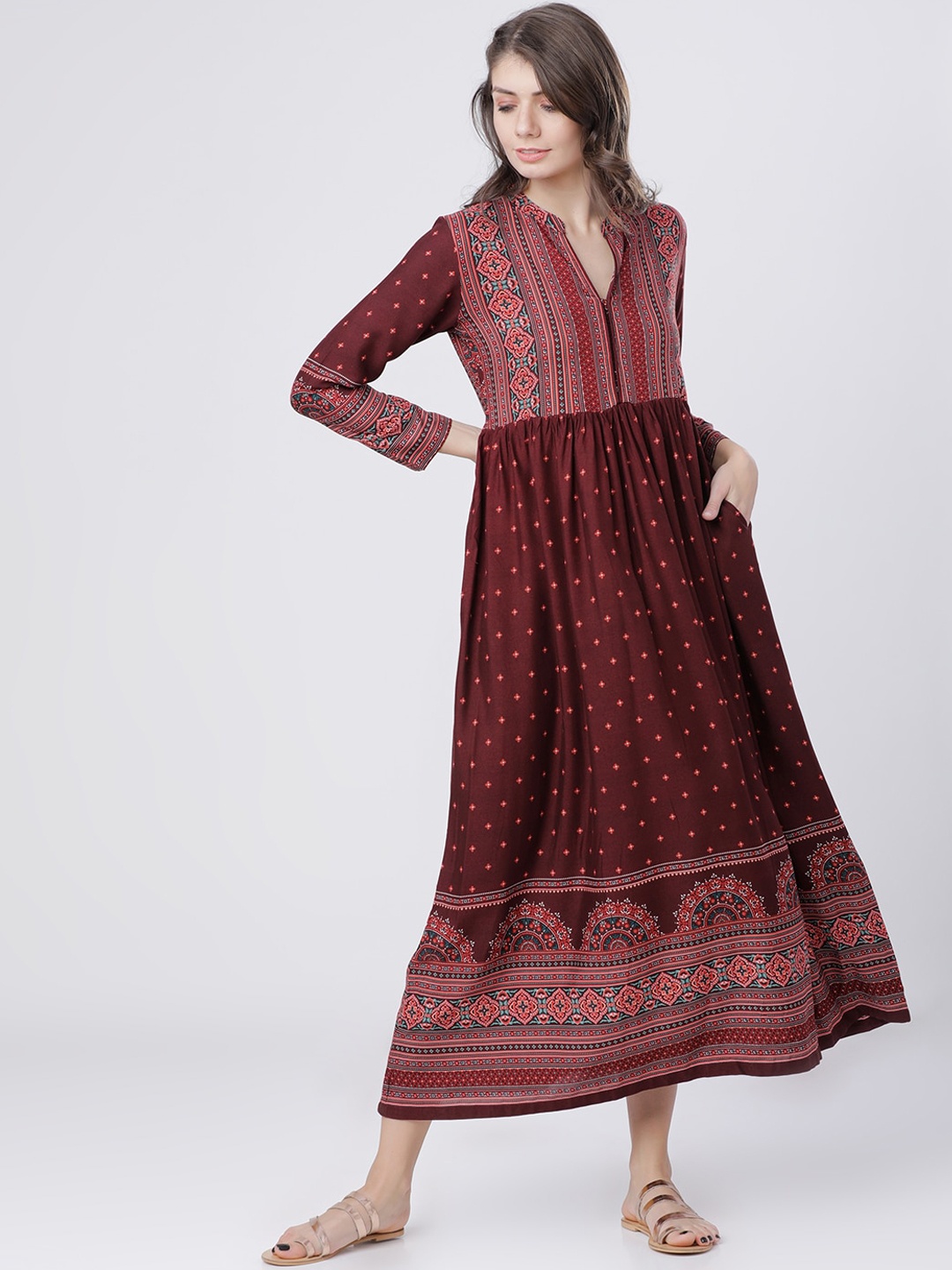 

Vishudh Women Burgundy Printed Maxi Dress