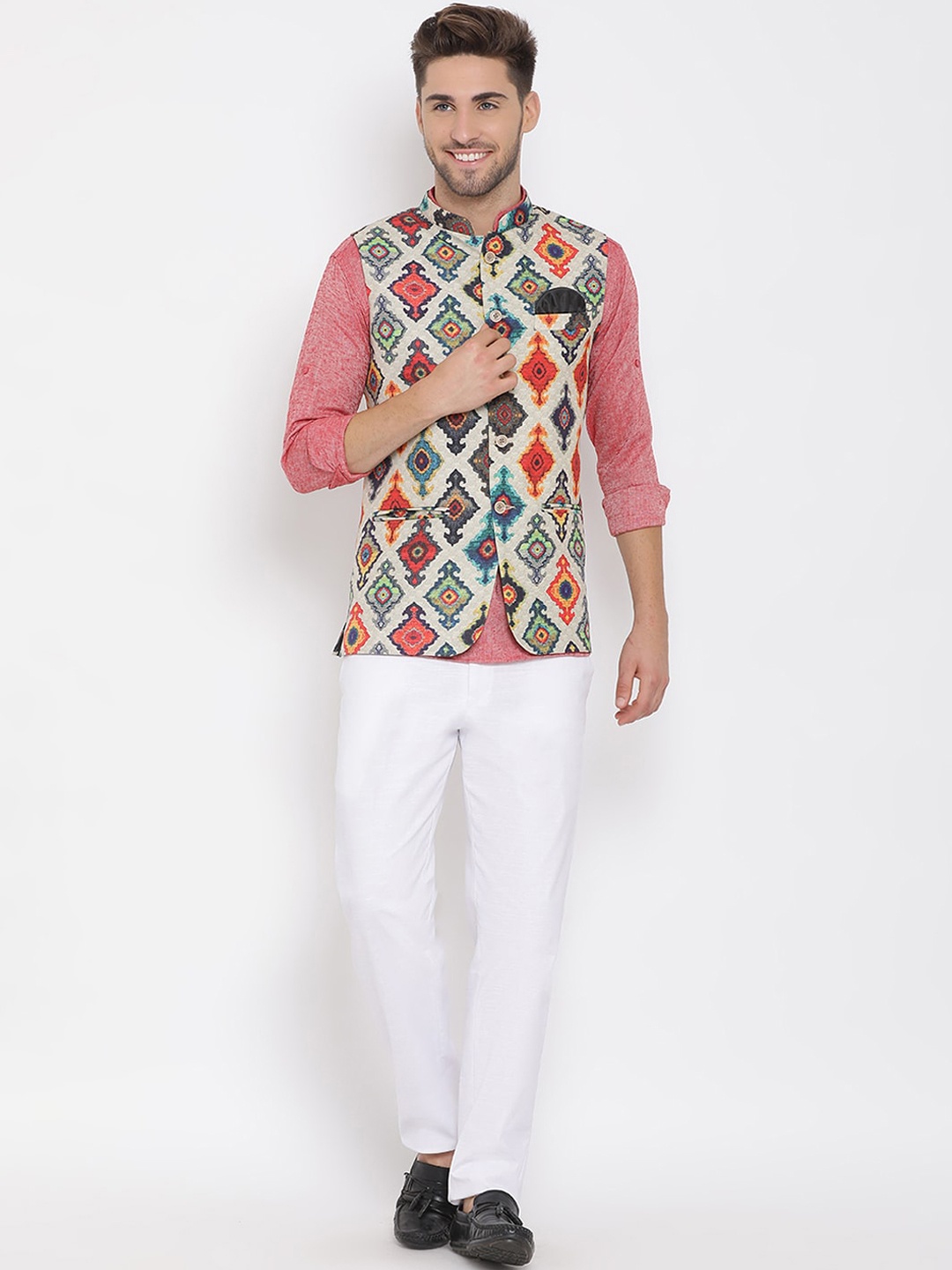 

Hangup Men Pink & White Solid Kurta with Pyjamas