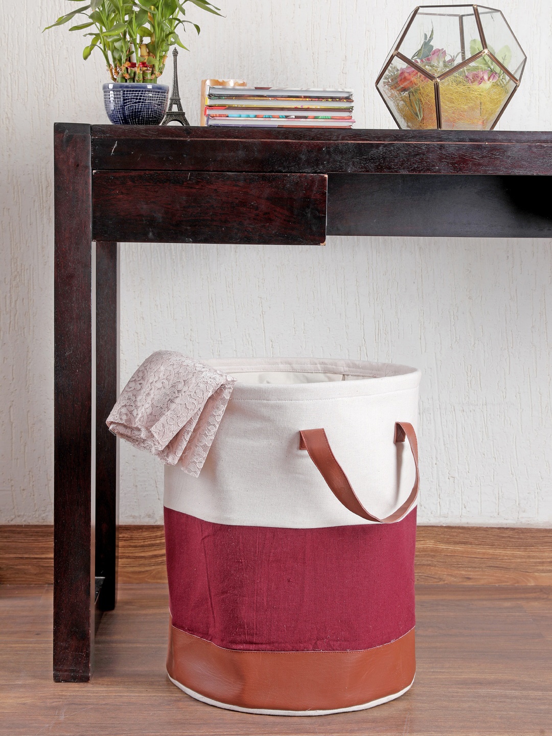 

My Gift Booth Set Of 2 Off-White & Maroon Colorblocked Organizers With Handles