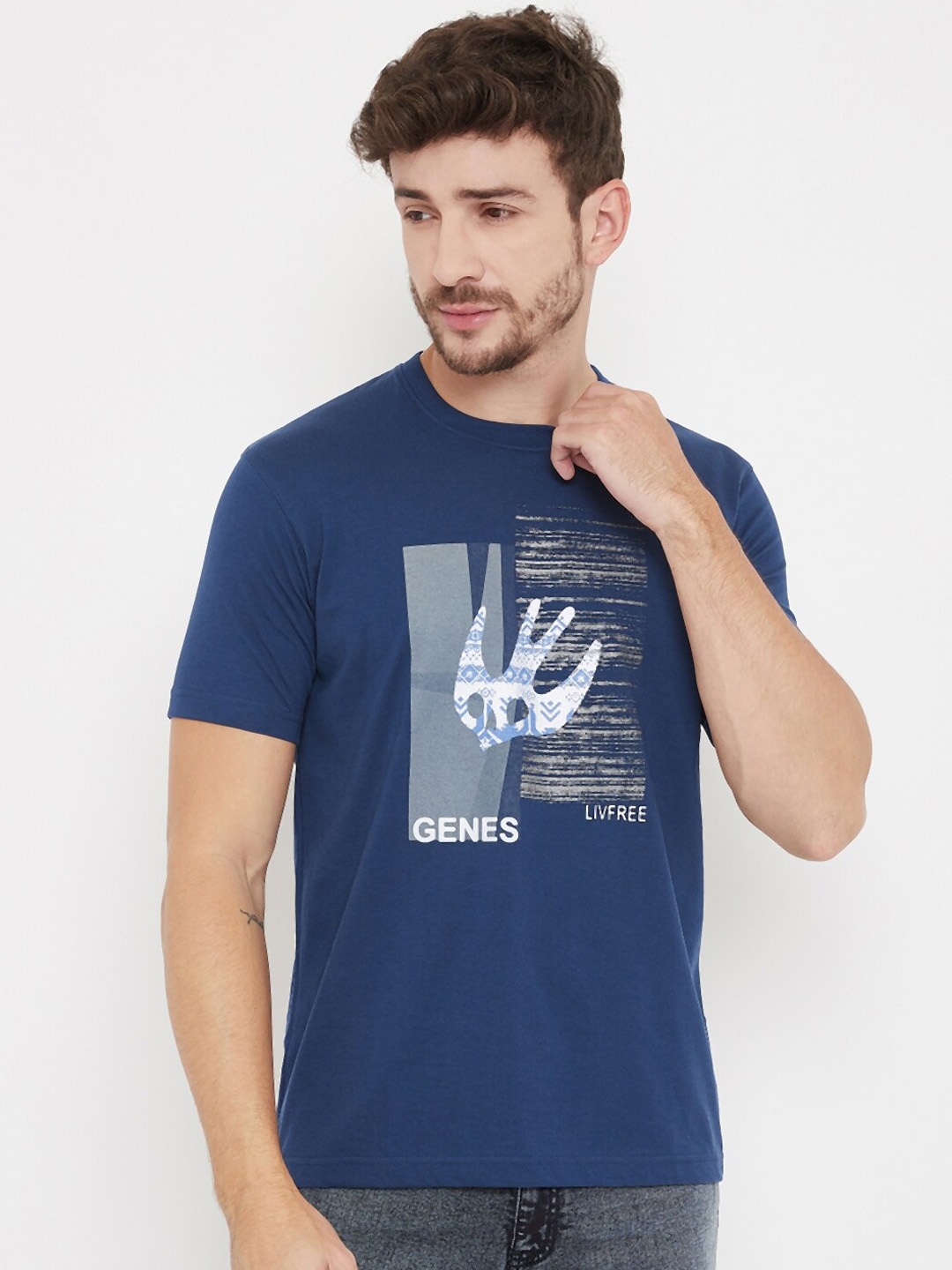 

NEVA Men Blue Printed Round Neck T-shirt