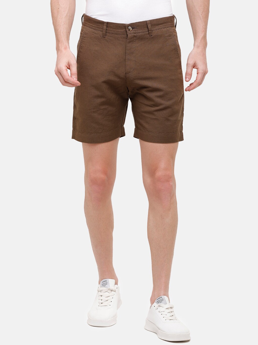 

Linen Club Men Brown Solid Slim Fit Linen Regular Shorts