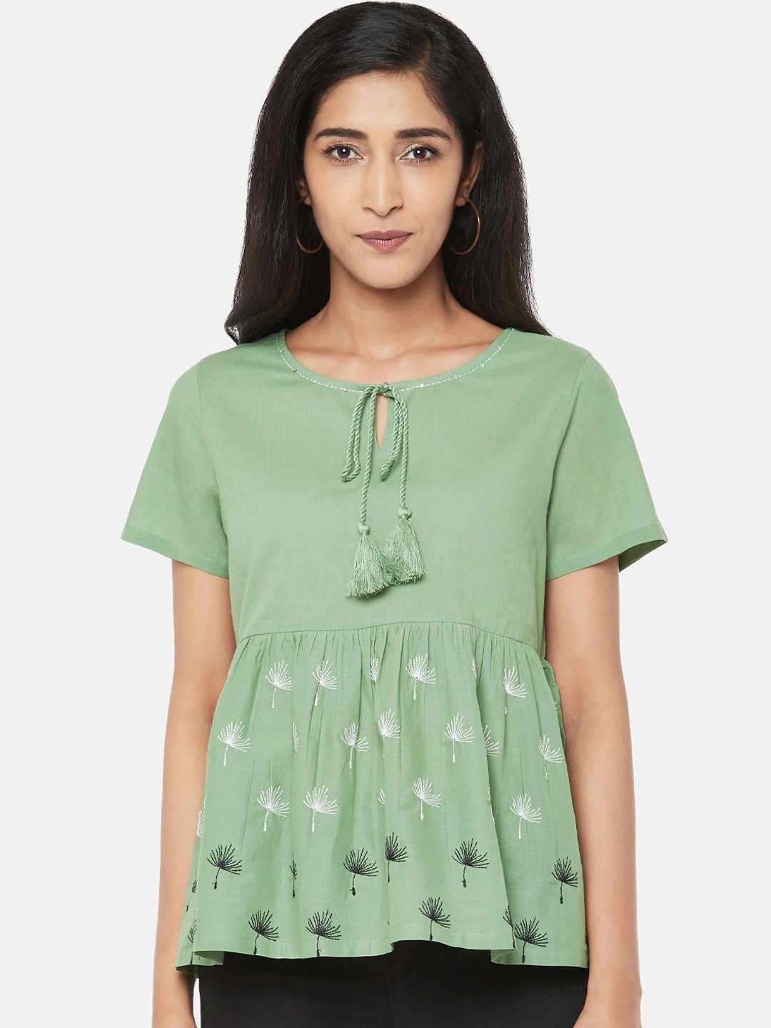 

People Green Floral Printed Tie-up Neck Pure Cotton Empire Top