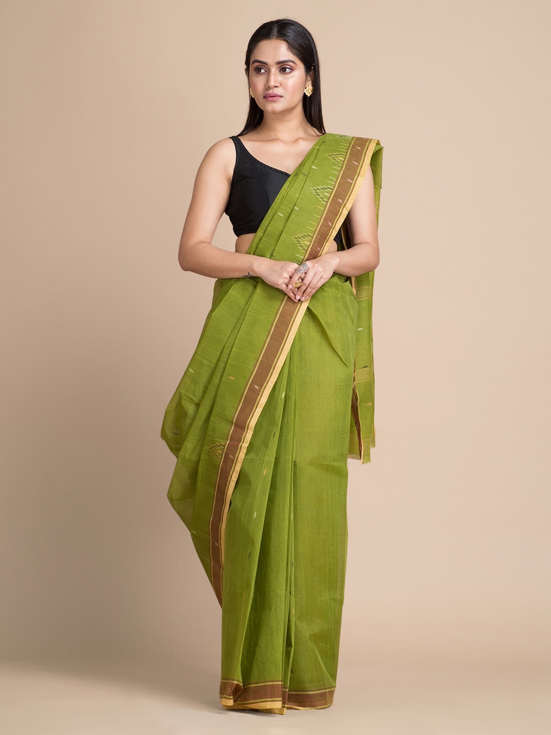 

Mitera Green Pure Cotton Woven Design Handloom Taant Saree