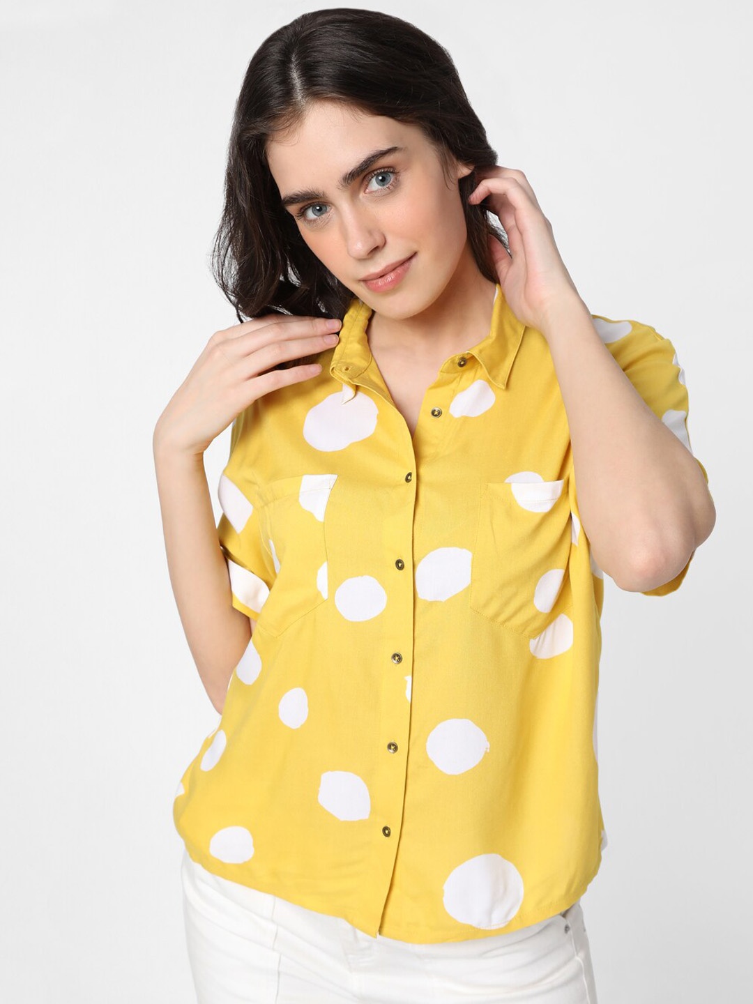 

Vero Moda Women Yellow Regular Fit Printed Casual Shirt