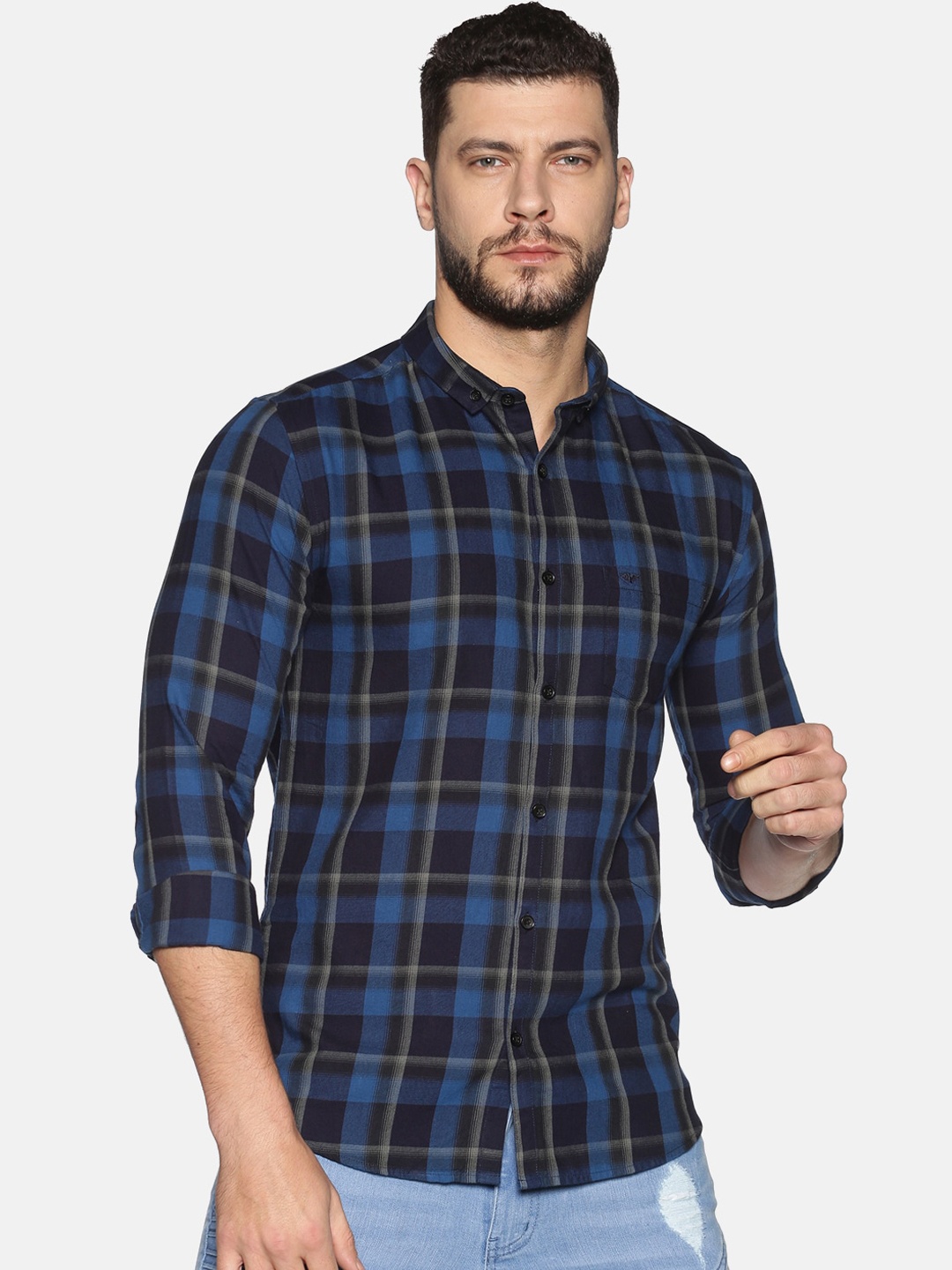 SHOWOFF Men Navy Blue Slim Fit Checked Casual Shirt