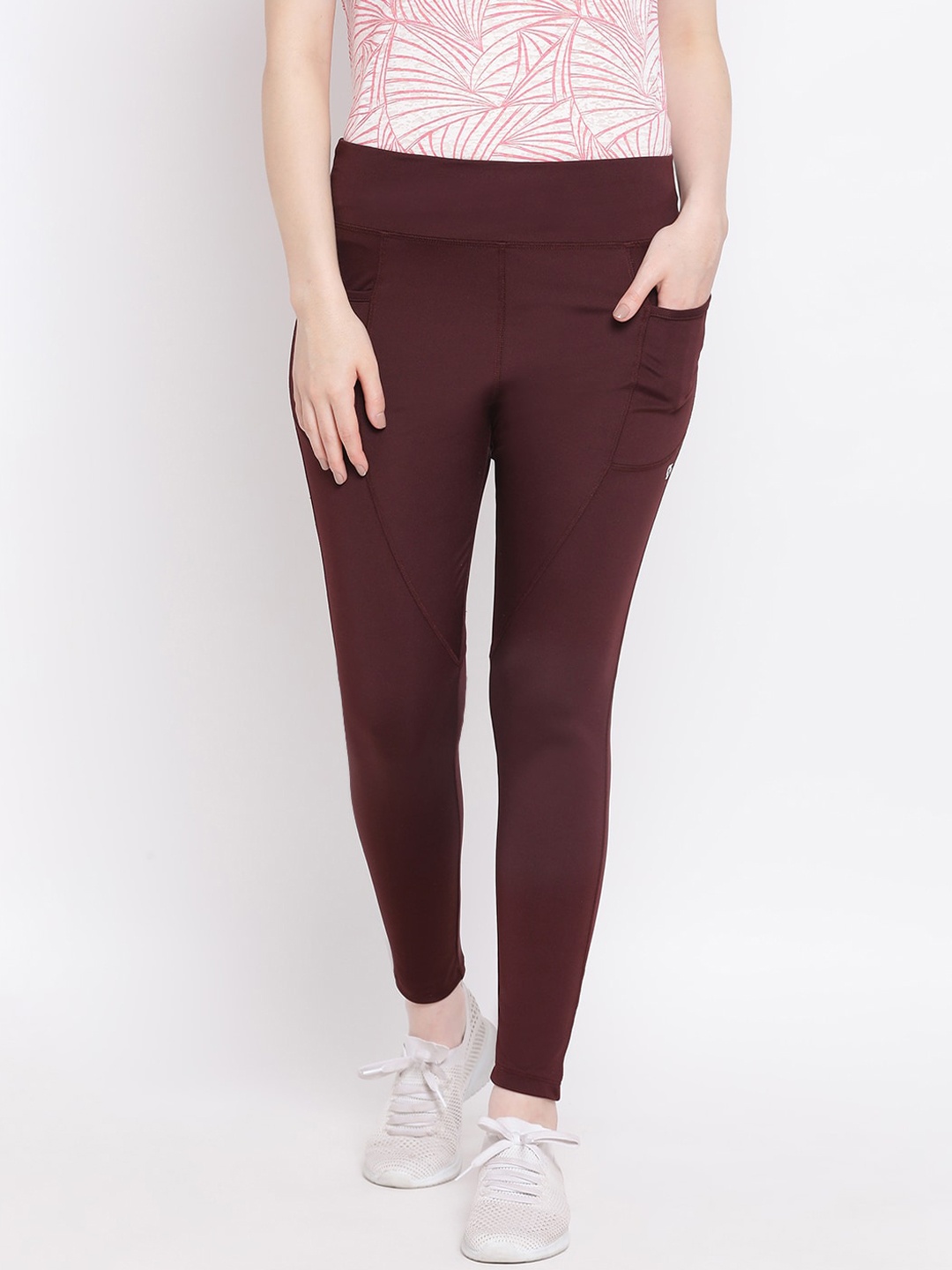 

Spolei Women Burgundy Solid Tights