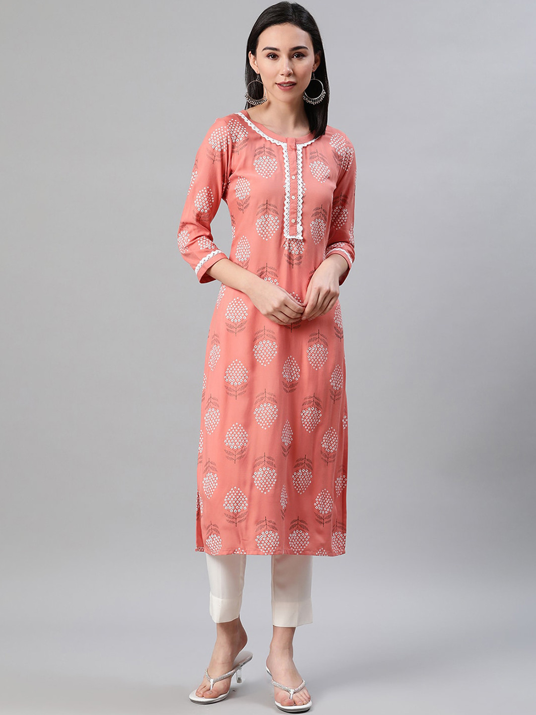 

ZIYAA Women Peach-Coloured & Off-White Printed Kurta with Trousers