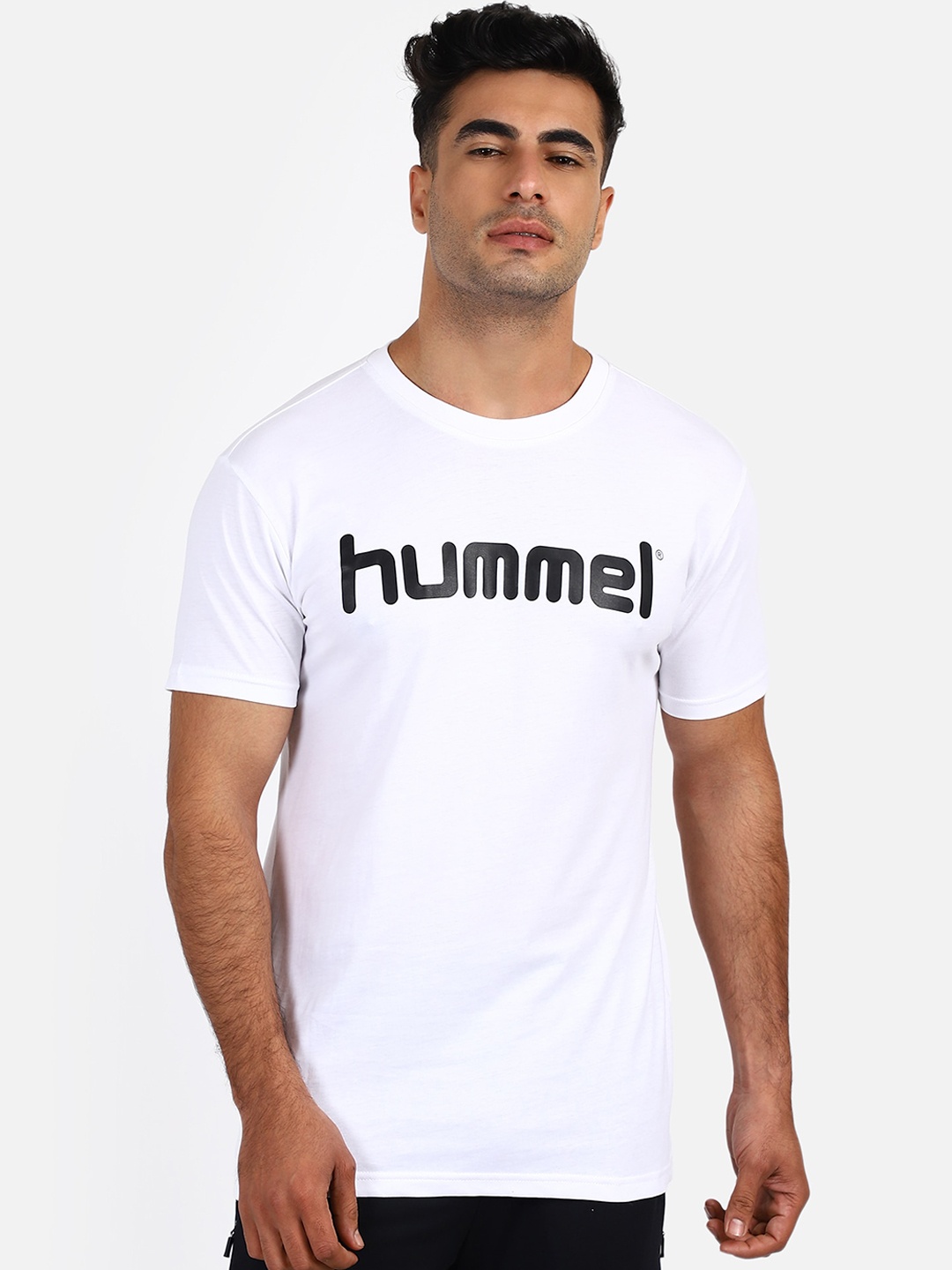 

hummel Men White Printed Round Neck T-shirt
