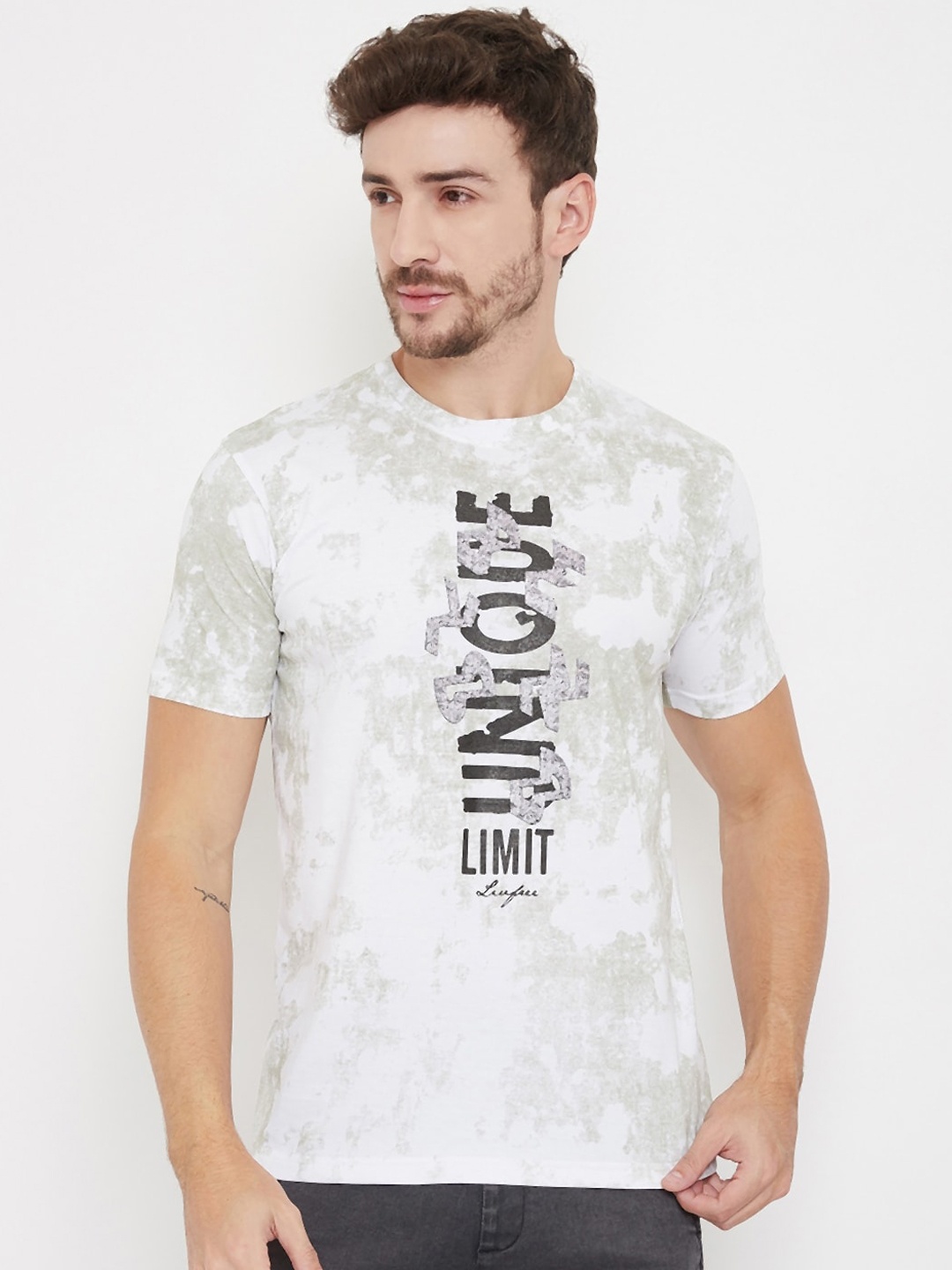 

NEVA Men White Printed Round Neck T-shirt