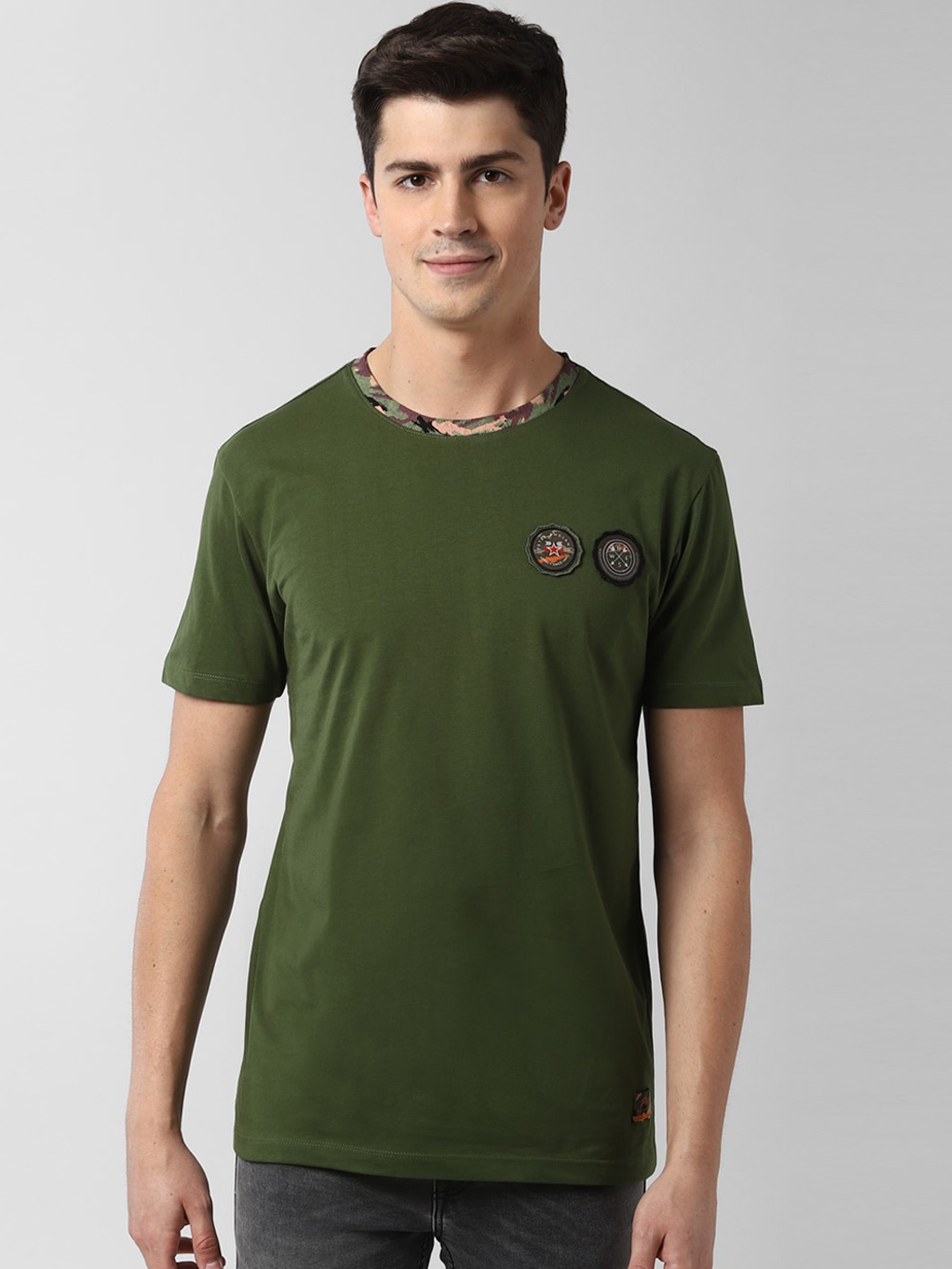 

Peter England Casuals Men Olive Green Solid Round Neck Pure Cotton T-shirt