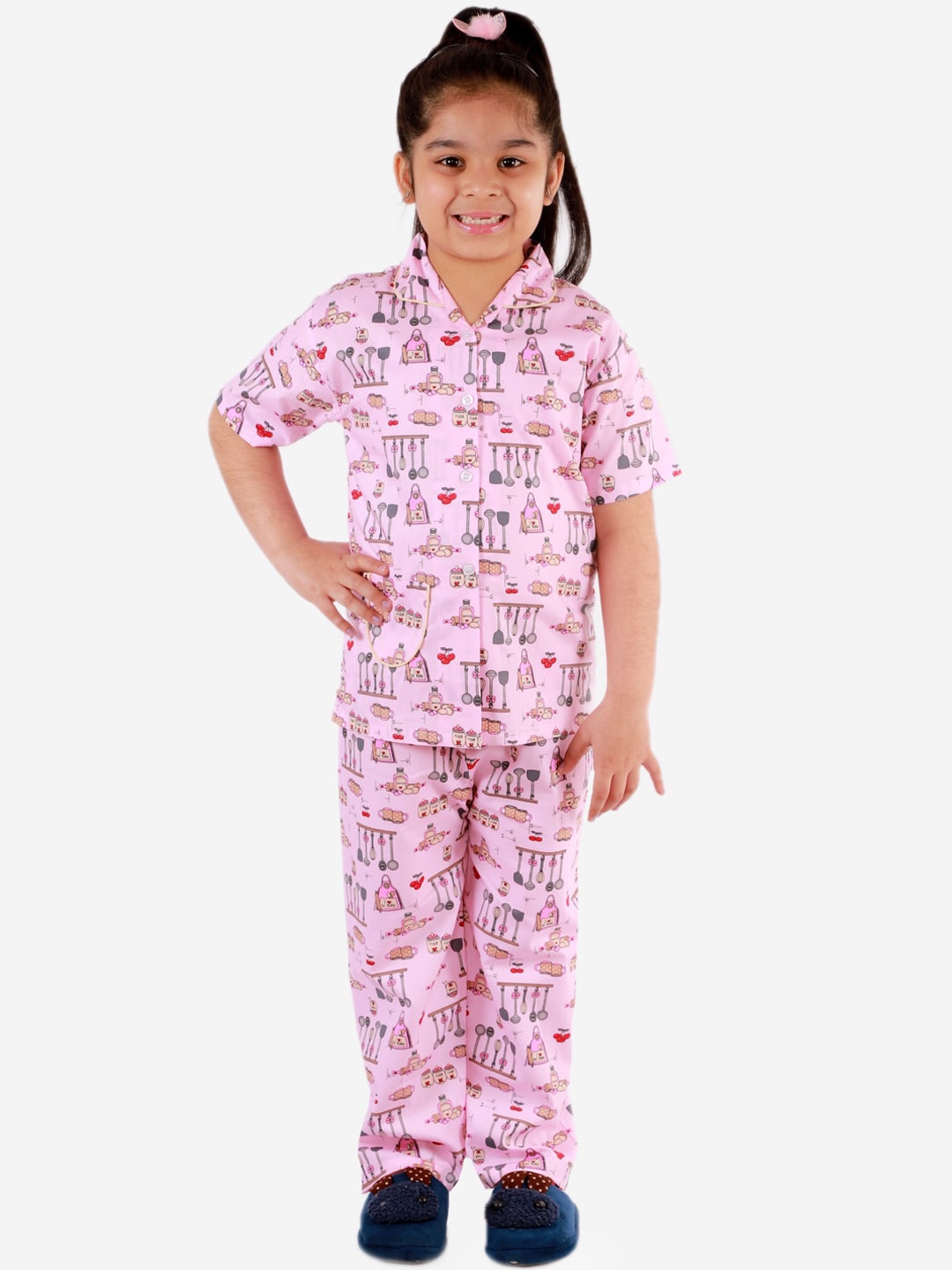 

KID1 Girls Pink & Grey Printed Cotton Night suit
