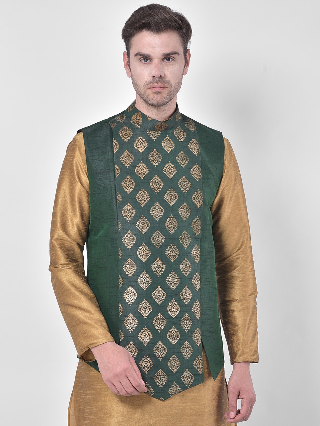 

DEYANN Men Green & Gold-Coloured Woven Design Nehru Jacket