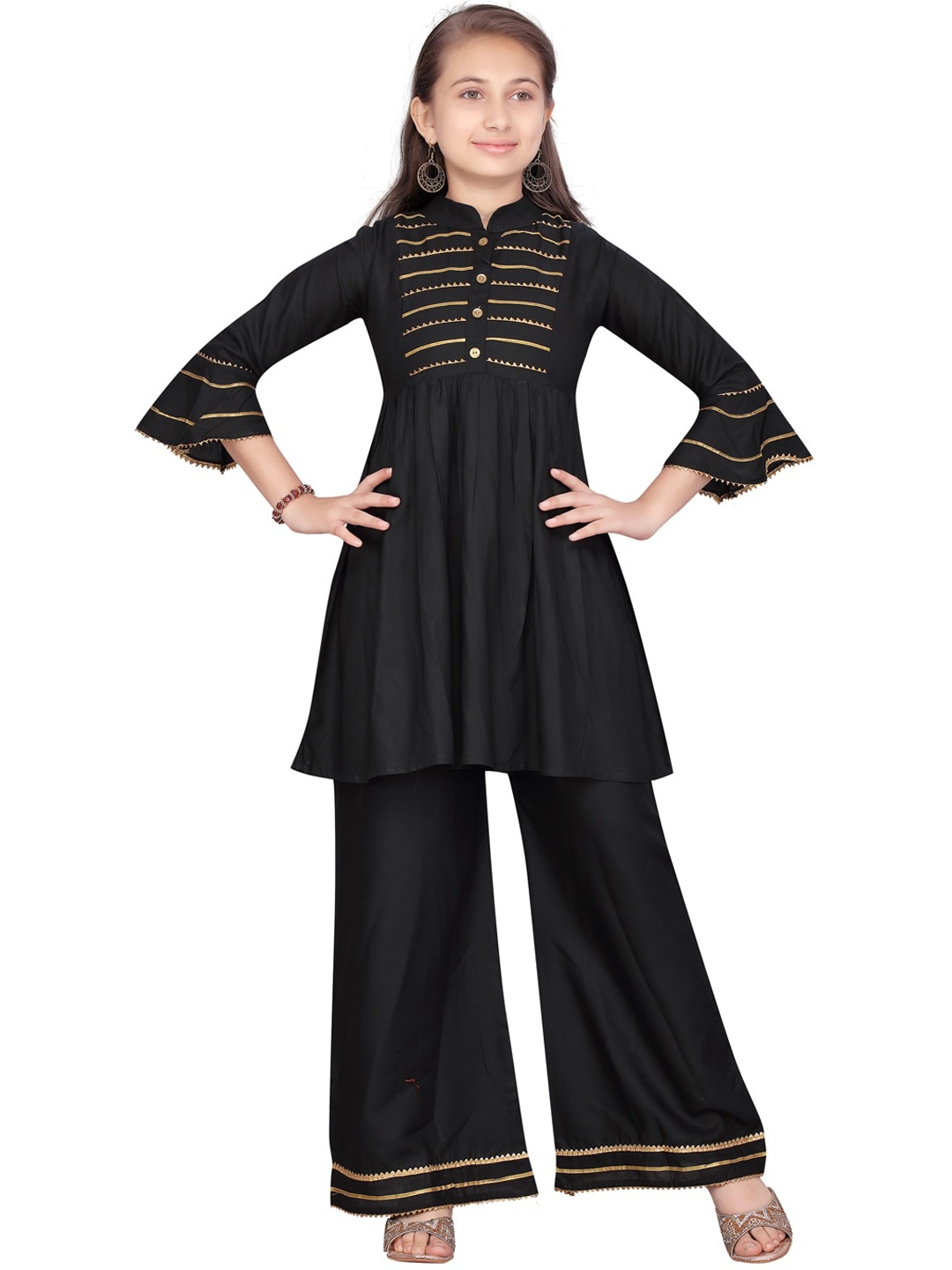 

Aarika Girls Black Solid Kurti with Palazzos
