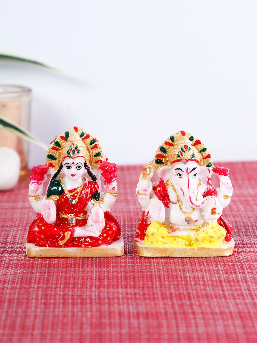 

CraftVatika Red & White Laxmi Ganesha Idol Handcrafted Showpiece