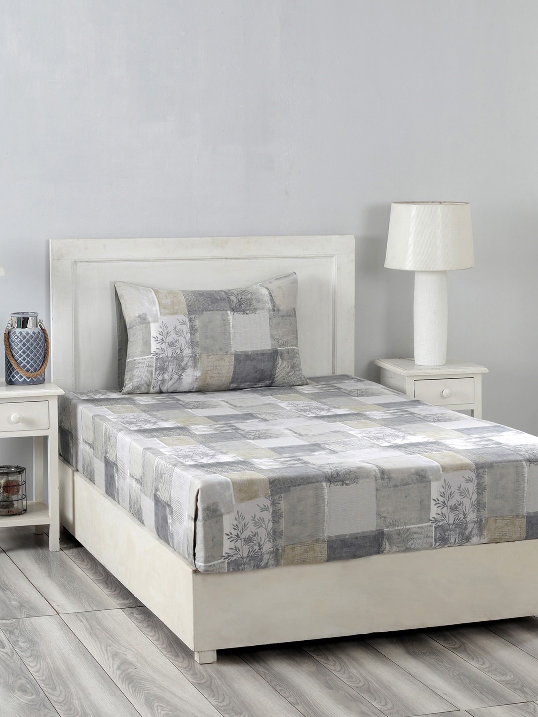 

MASPAR Grey & Charcoal Abstract 210 TC Cotton 1 Single Bedsheet with 1 Pillow Covers