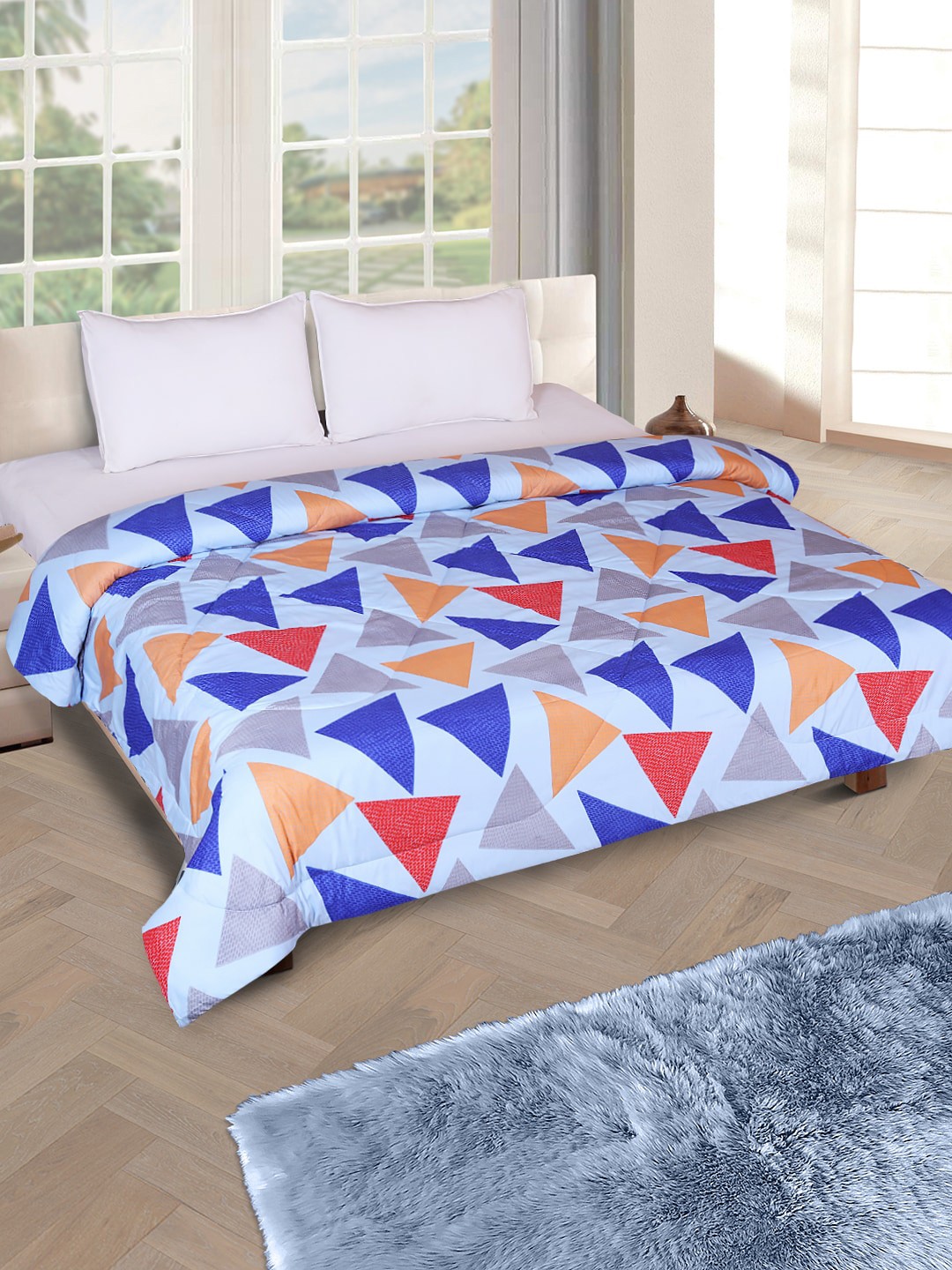 

ROMEE Blue & Yellow Geometric AC Room 150 GSM Double Bed Comforter
