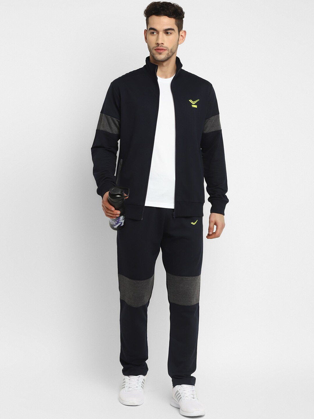 

Yuuki Men Navy Blue & Grey Solid Tracksuit