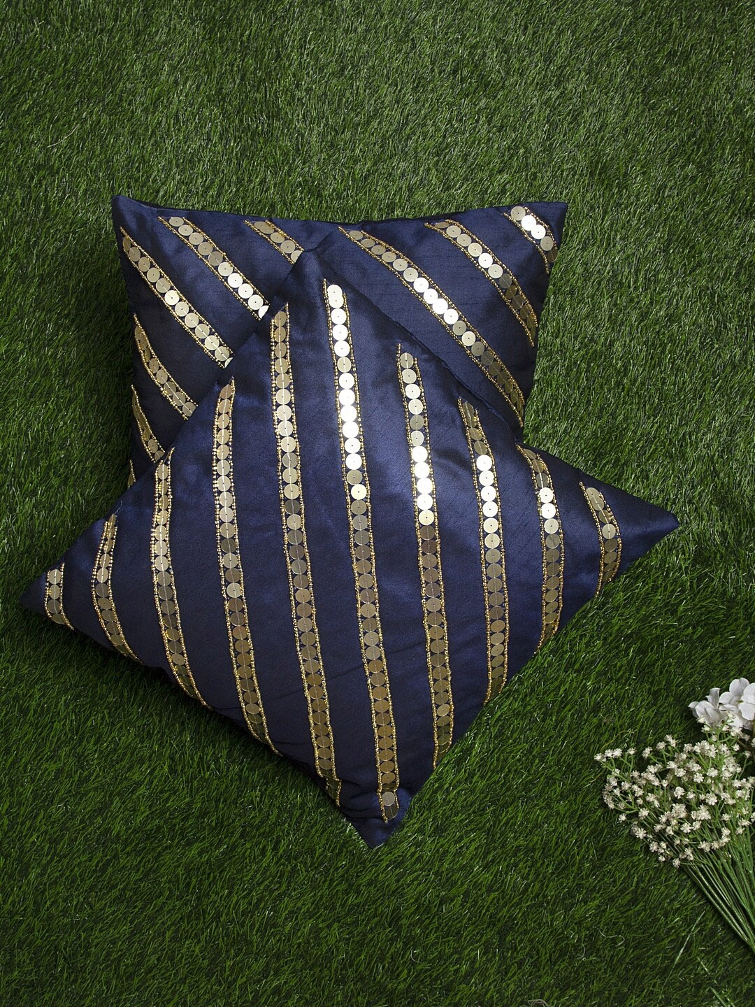 

Alina decor Navy Blue & Gold-Toned Set of 2 Embellished Square Cushion Covers